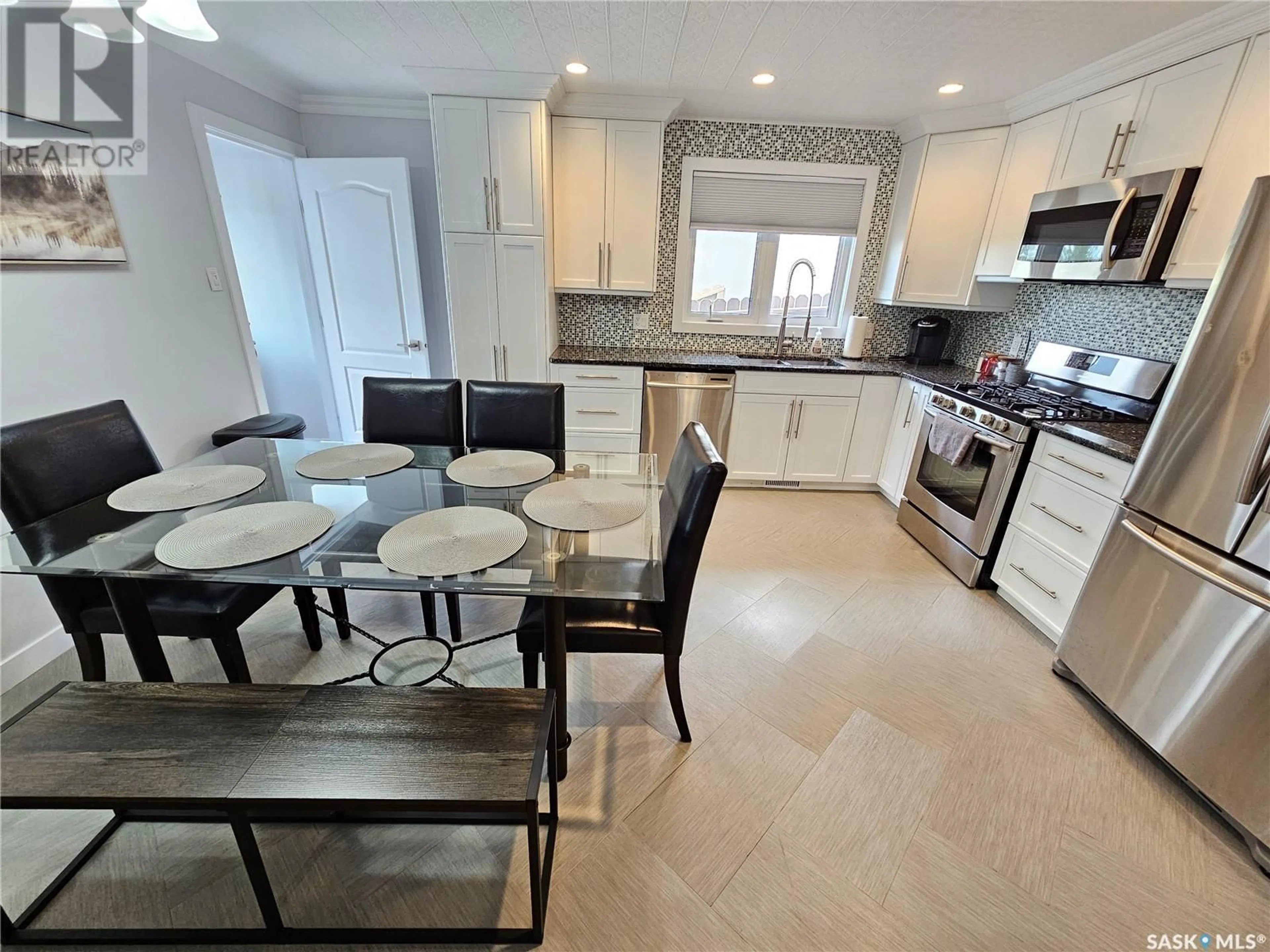 Open concept kitchen, ceramic/tile floor for 1010 HOCHELAGA STREET, Moose Jaw Saskatchewan S6H2H9