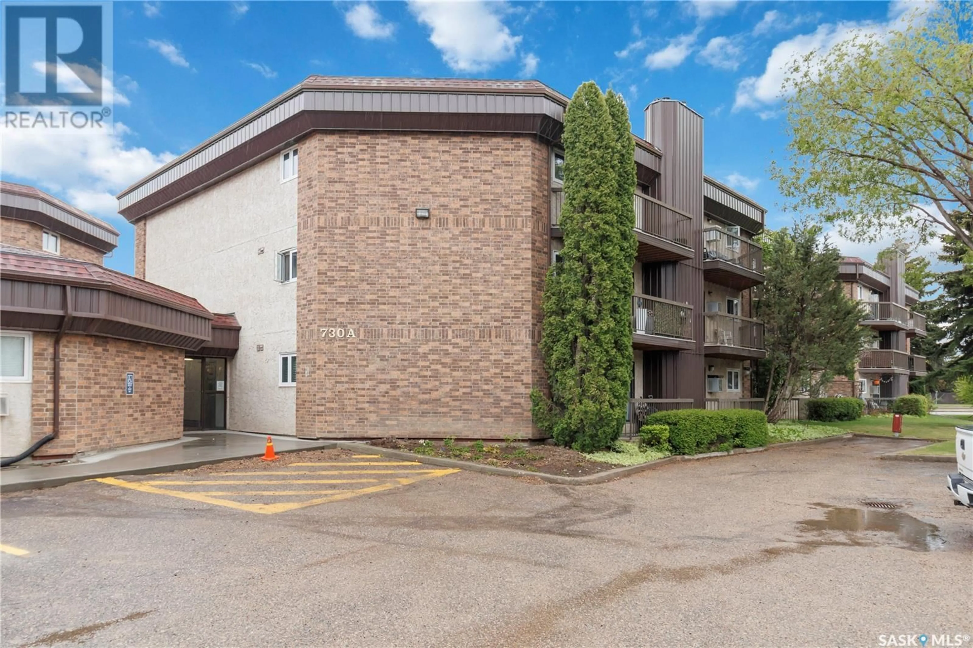Patio, building for 730A - 103 HERITAGE LANE, Saskatoon Saskatchewan S7H5M6