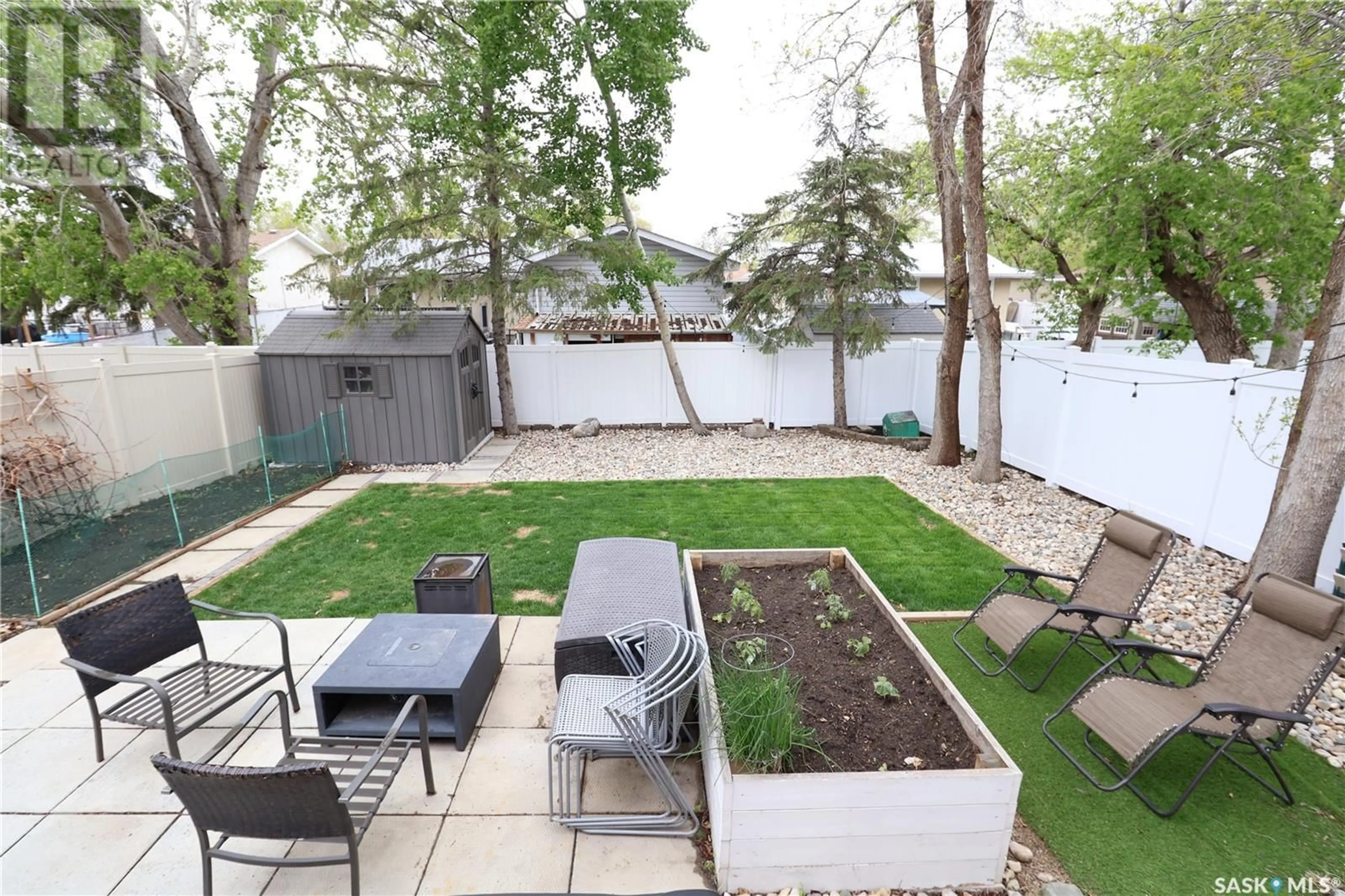 Patio, street for 2526 DEWDNEY AVENUE, Regina Saskatchewan S4N4V5
