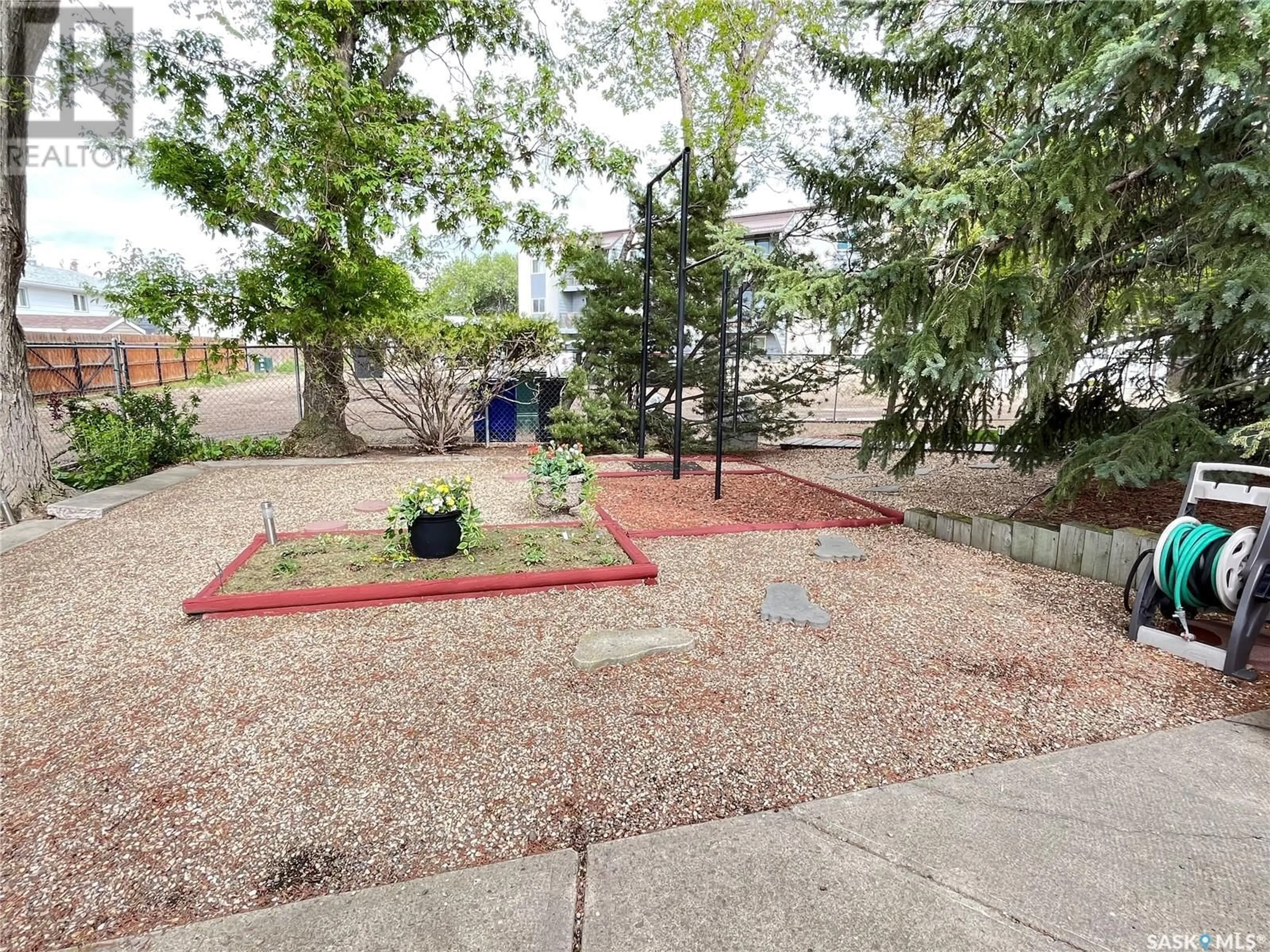 Patio, street for 12 CHINOOK PLACE, Maple Creek Saskatchewan S0N1N0