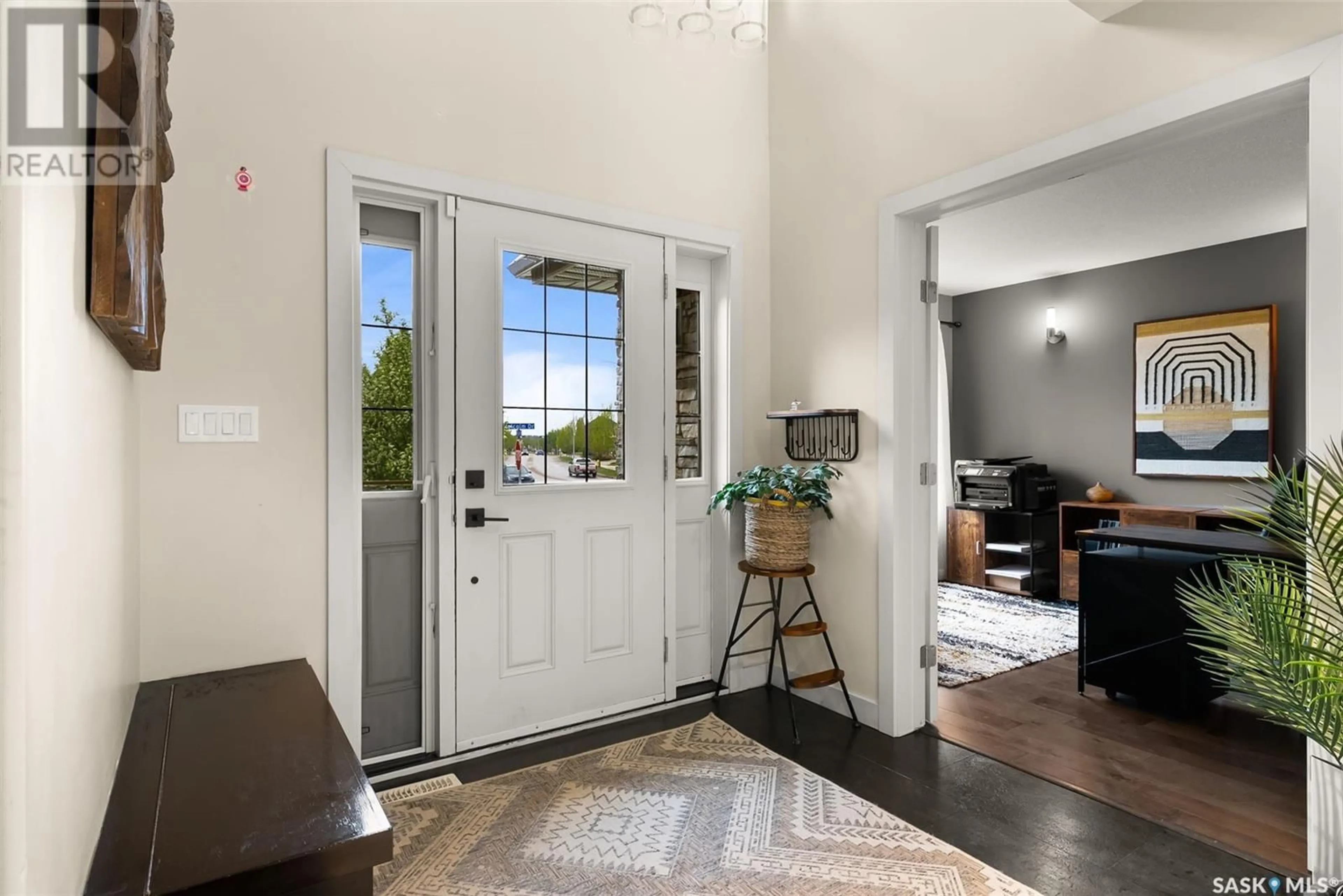 Indoor entryway for 4665 MALCOLM DRIVE, Regina Saskatchewan S4W0B5