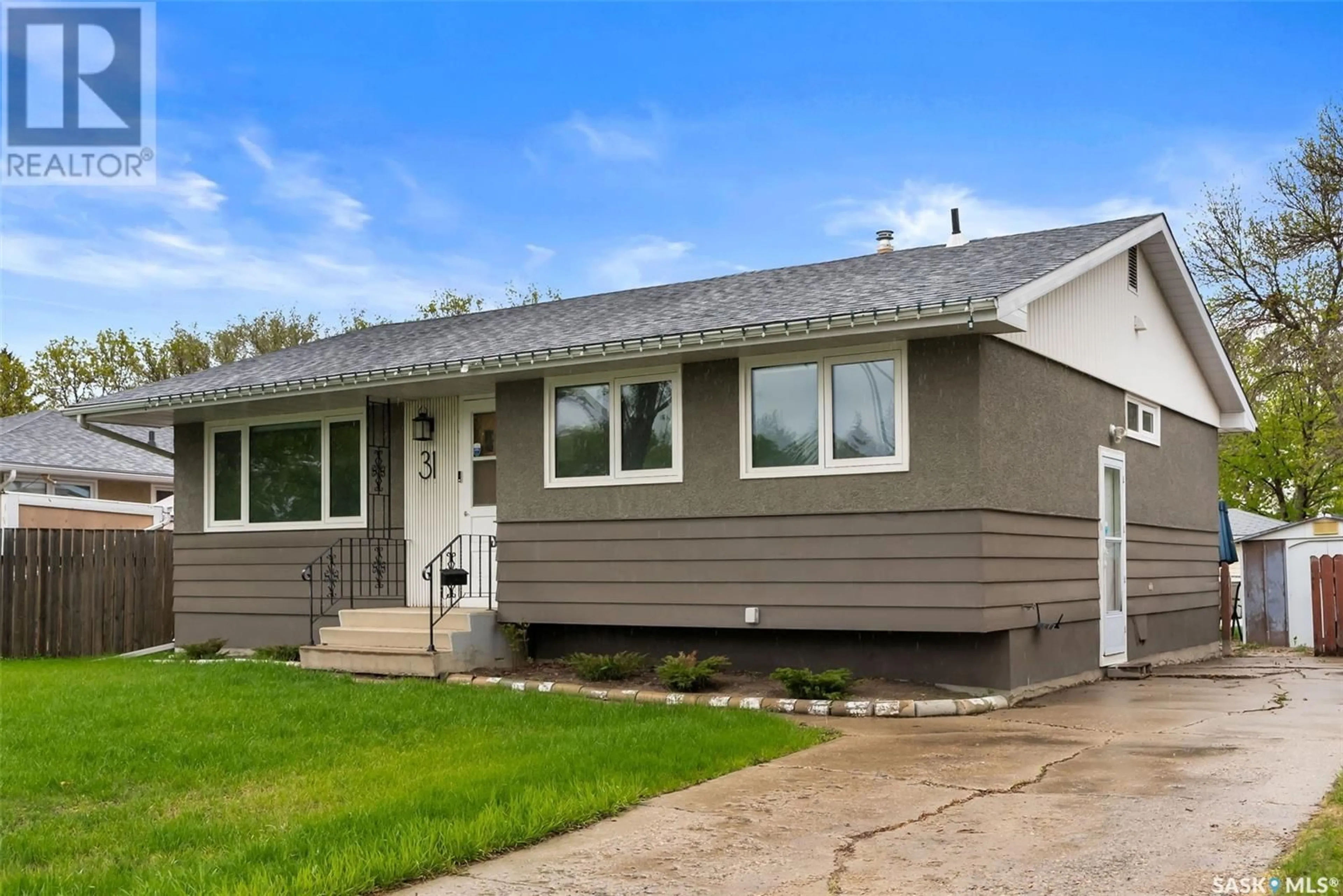 Home with vinyl exterior material, street for 31 CANNON STREET, Regina Saskatchewan S4N1L7