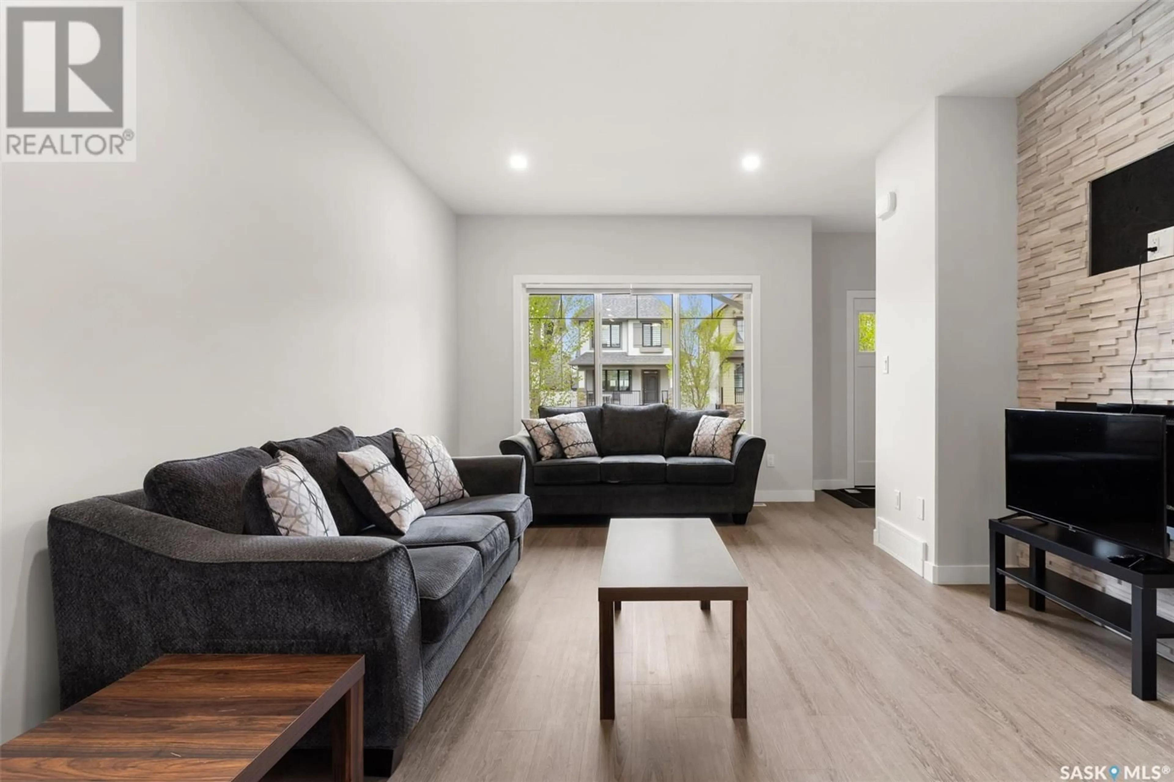 Living room with furniture, unknown for 5124 BUCKINGHAM DRIVE, Regina Saskatchewan S4V3W2