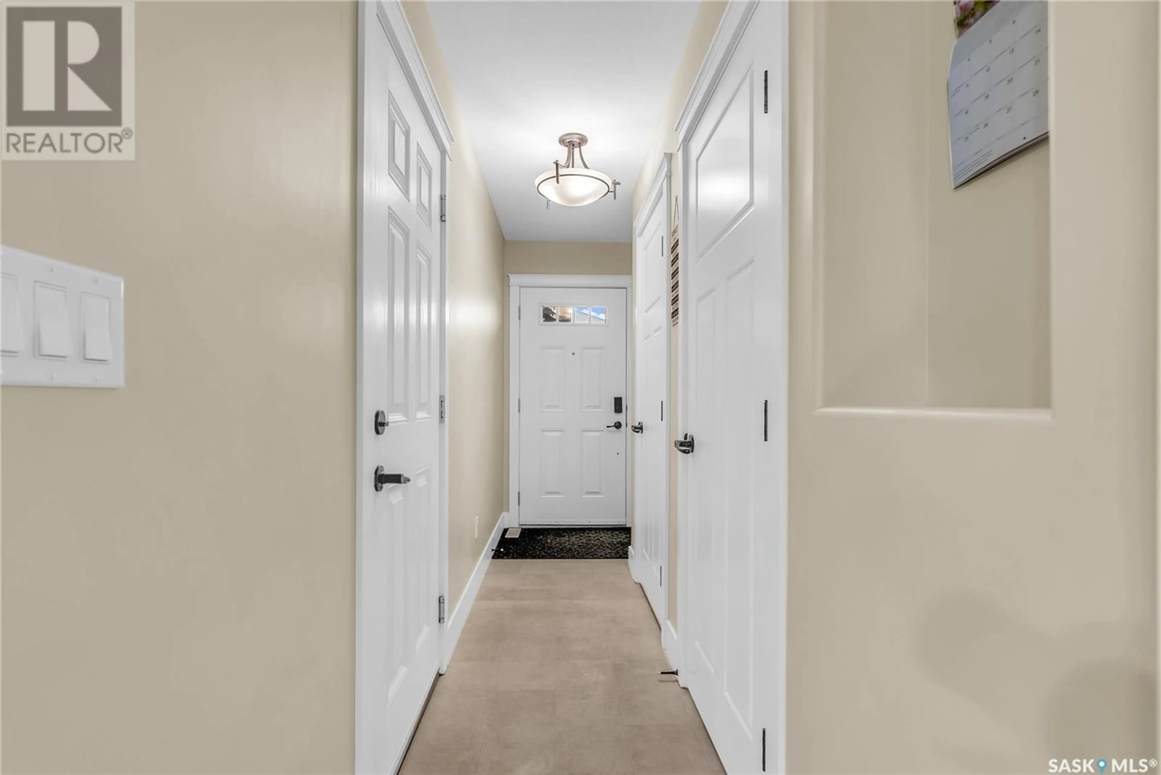 Indoor entryway for 901 - 116 4TH STREET, Martensville Saskatchewan S0K2T1