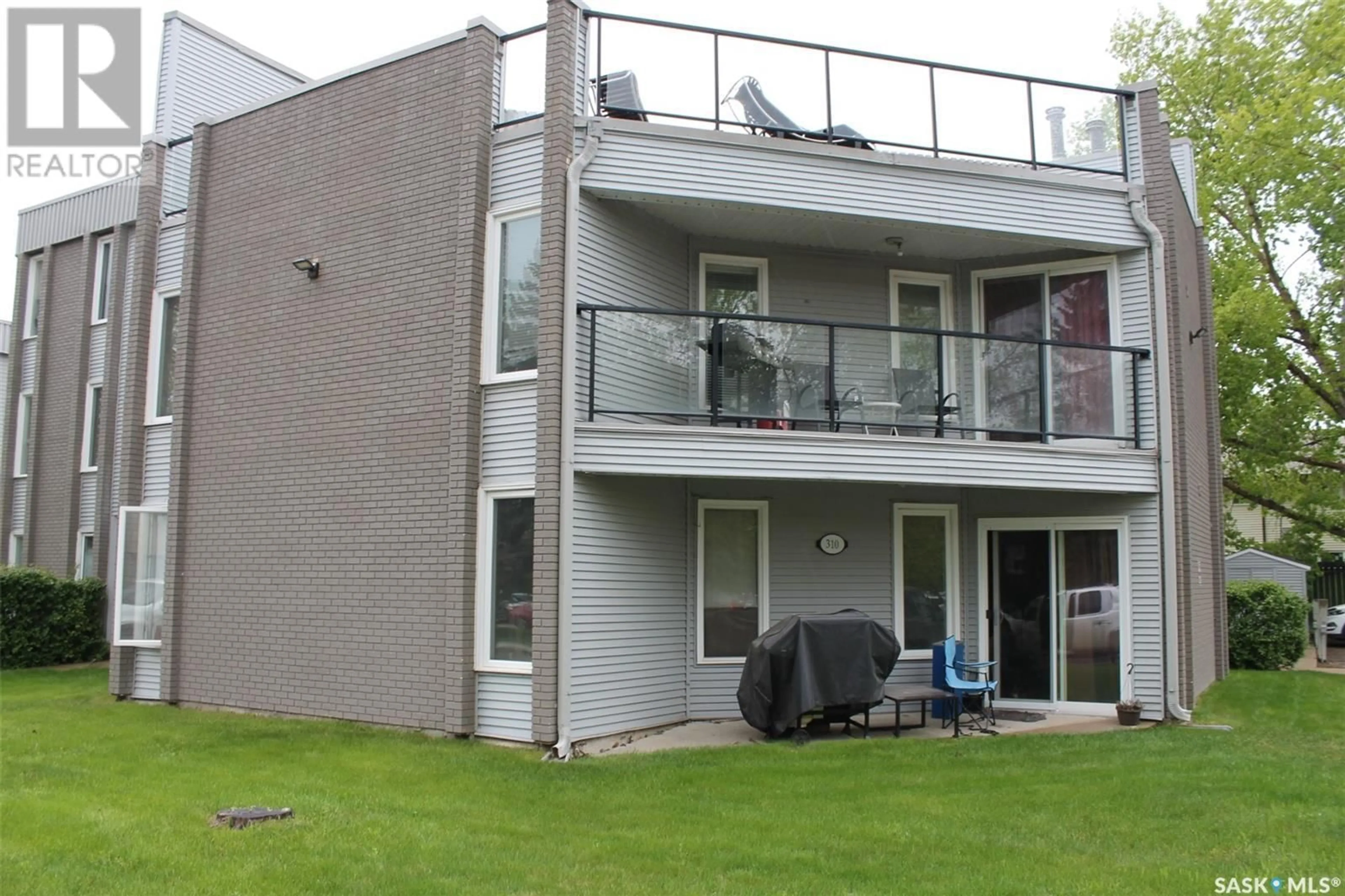 Balcony in the apartment, building for 301 310 TAIT CRESCENT, Saskatoon Saskatchewan S7H5L2