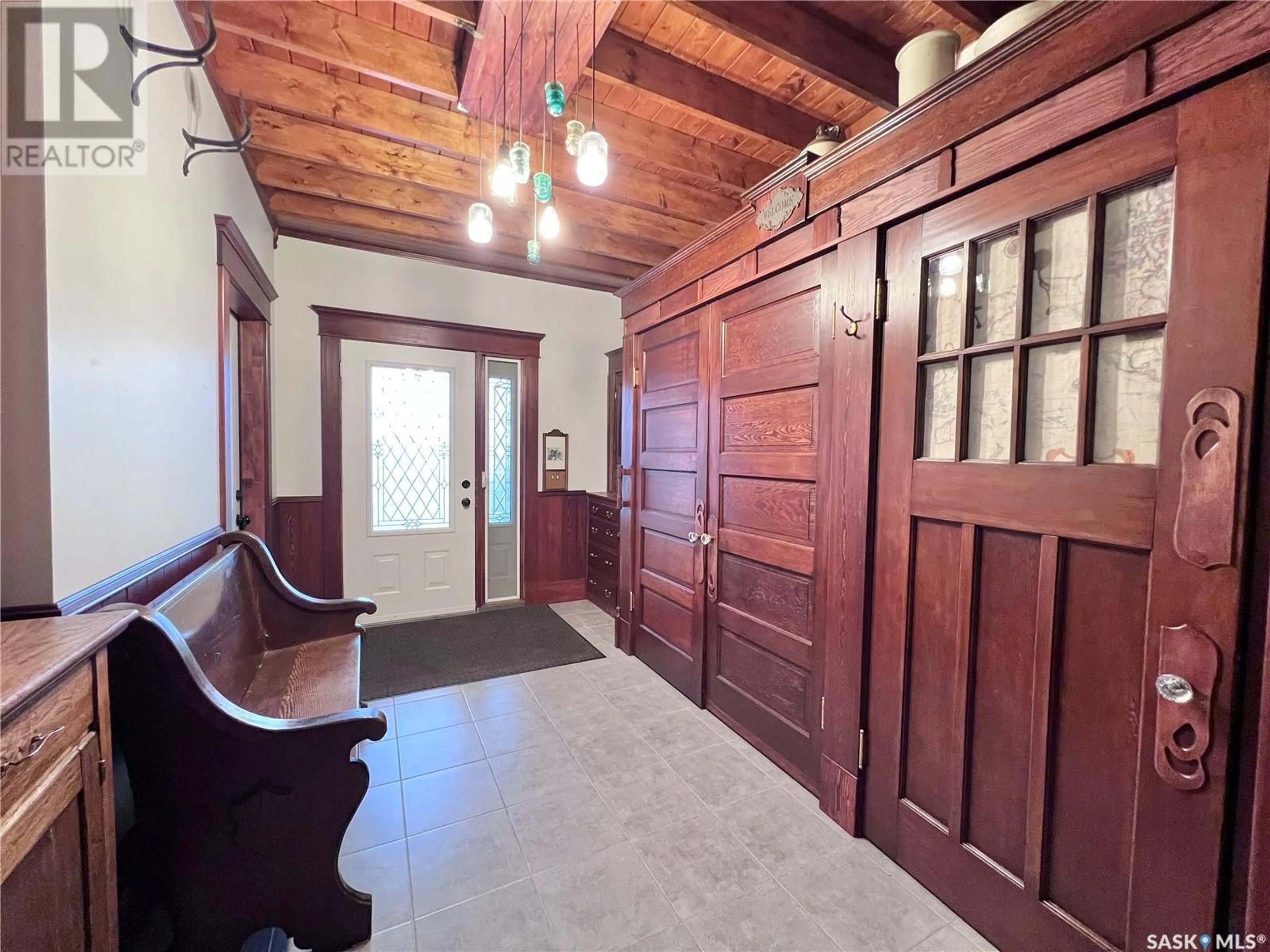 Indoor foyer for 15 OUTLOOK HIGHWAY, Outlook Saskatchewan S0L2N0