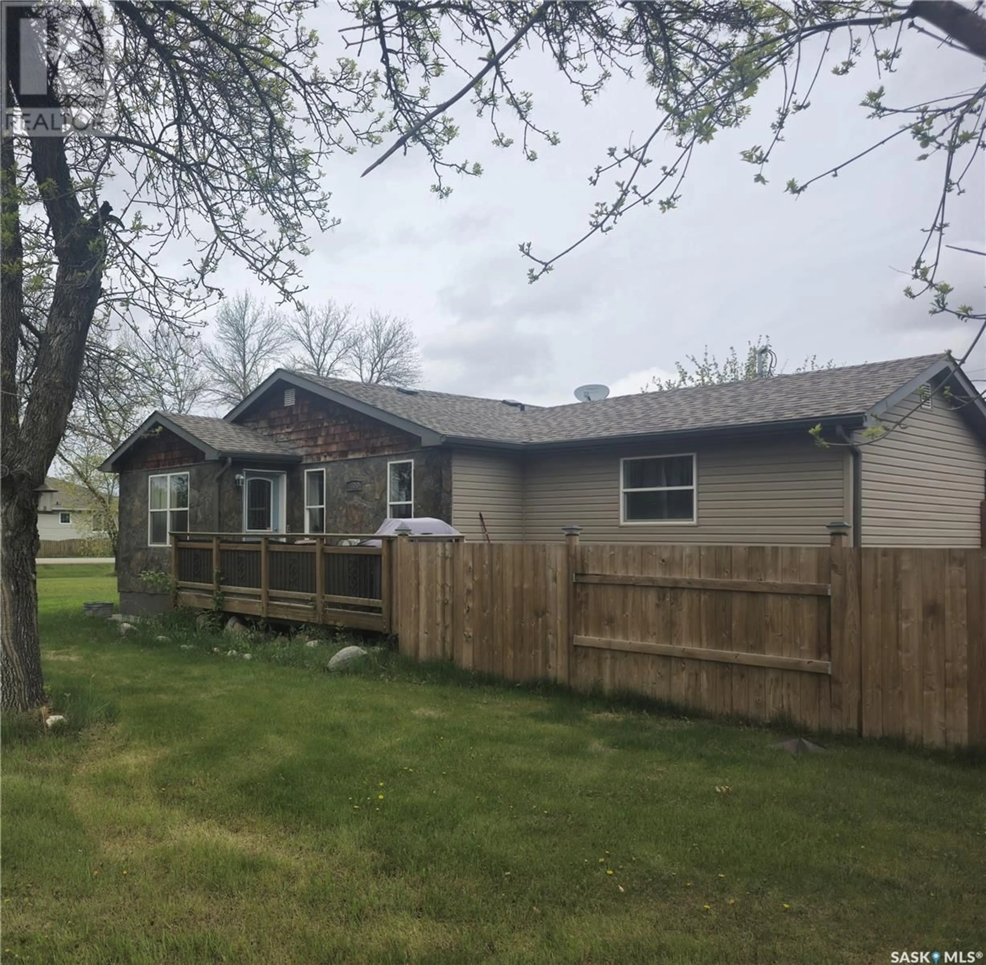 Unknown for 406 1ST AVENUE, Hepburn Saskatchewan S0K1Z0