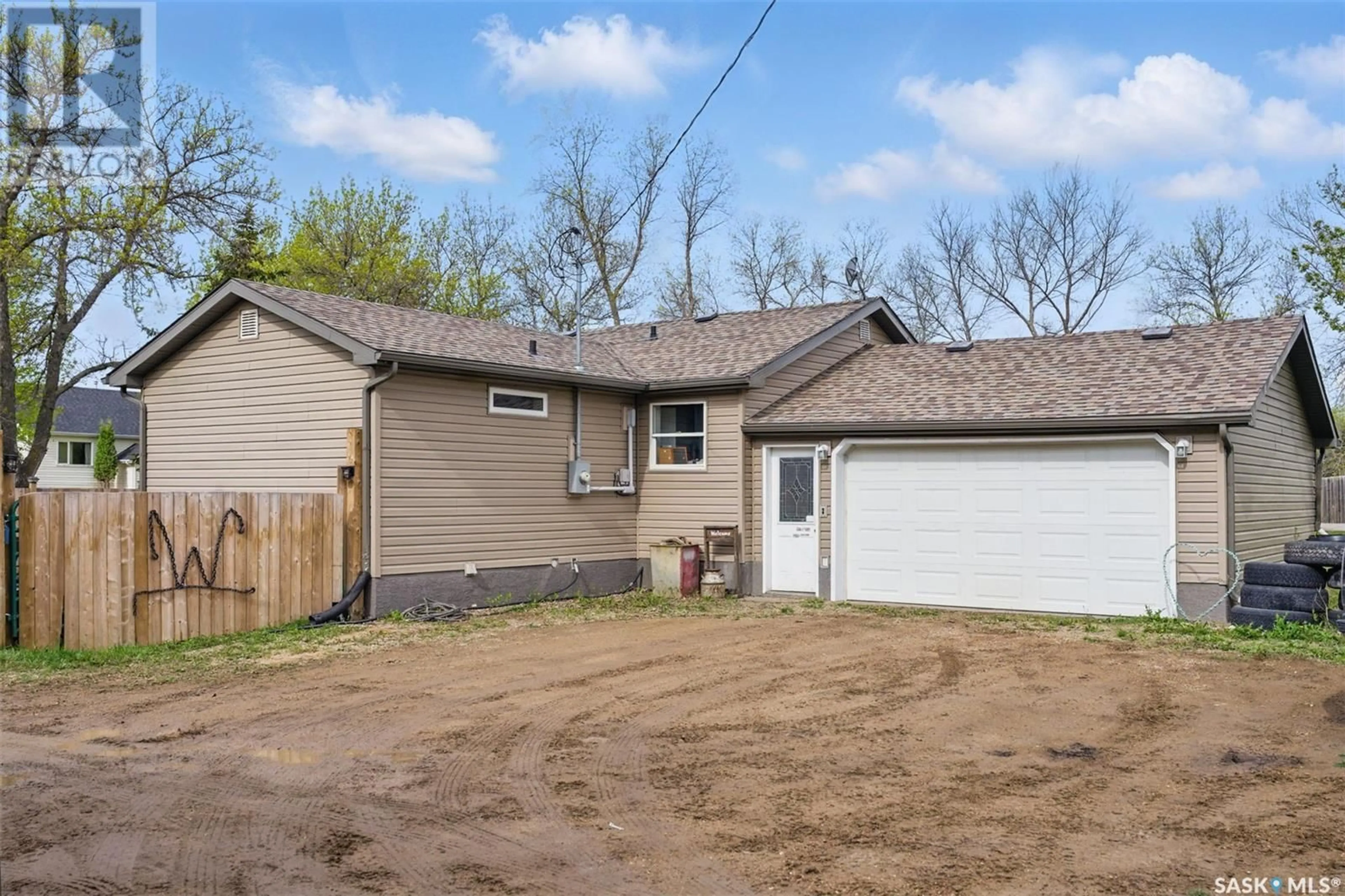 Unknown for 406 1ST AVENUE, Hepburn Saskatchewan S0K1Z0