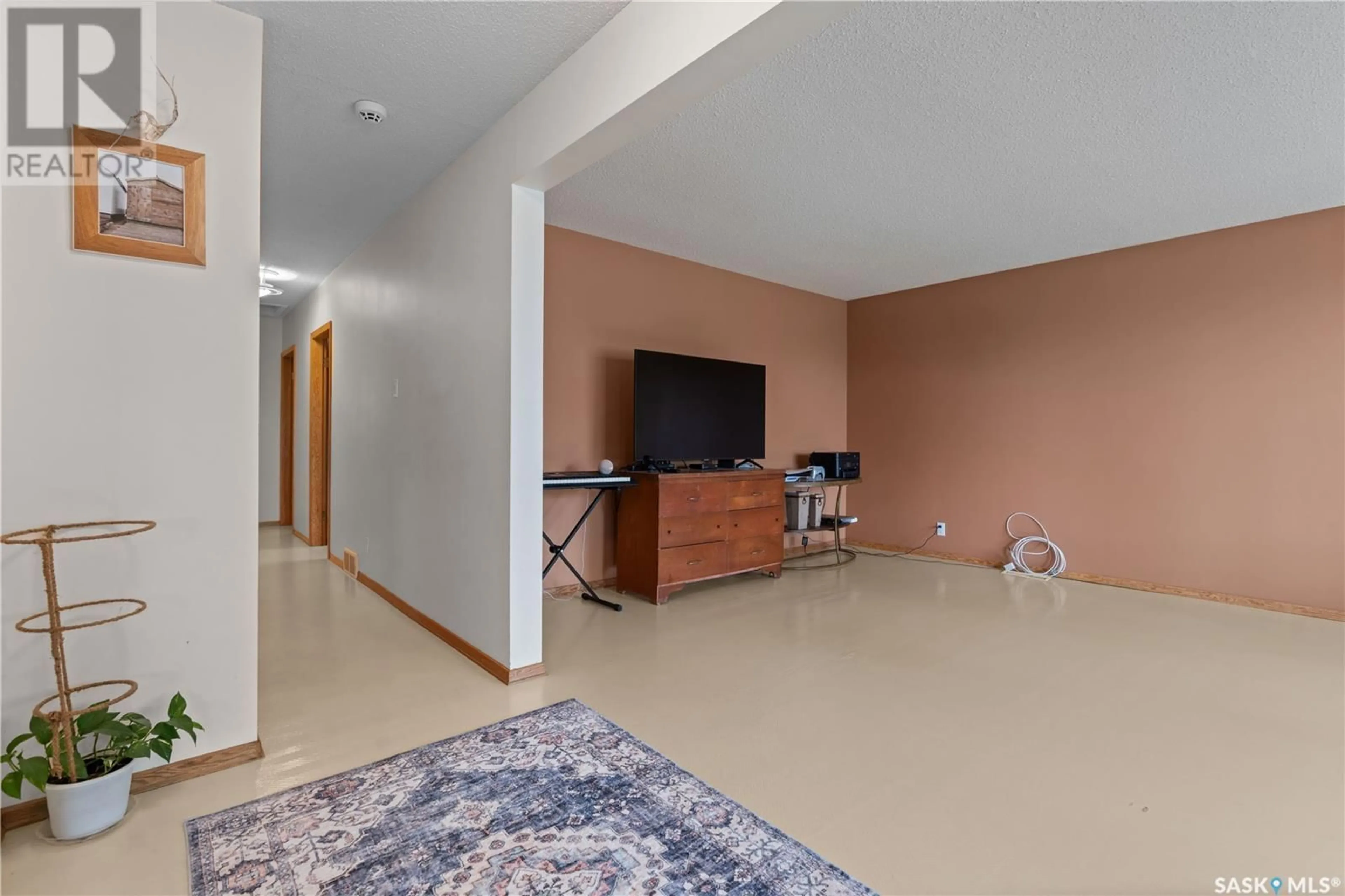Unknown for 4011 MCPHAIL AVENUE, Regina Saskatchewan S4S1G1