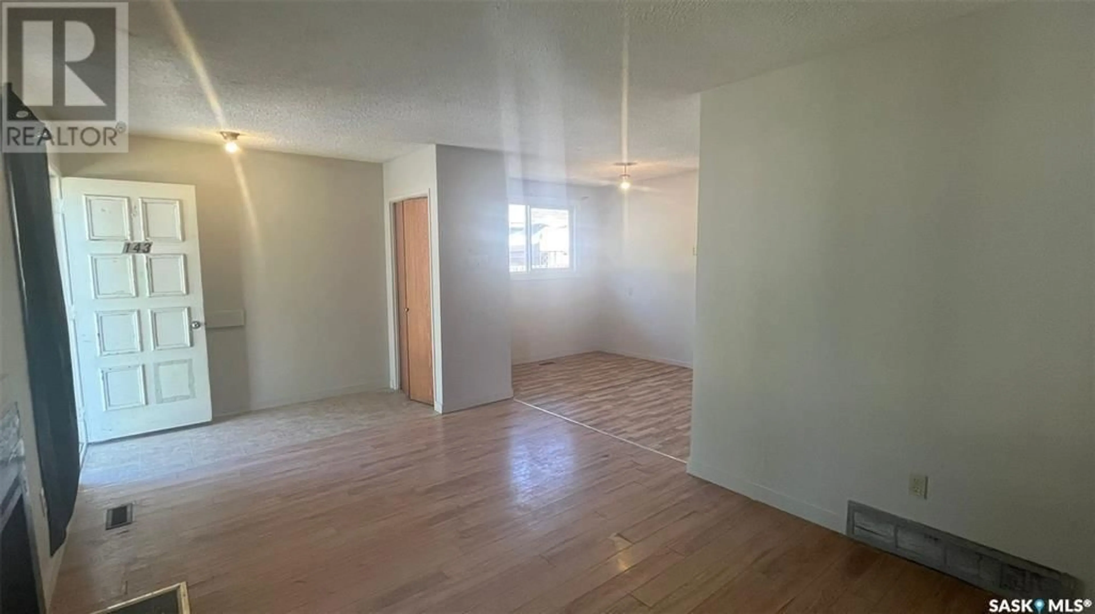 A pic of a room for 143 THOMSON AVENUE, Regina Saskatchewan S4N5L2