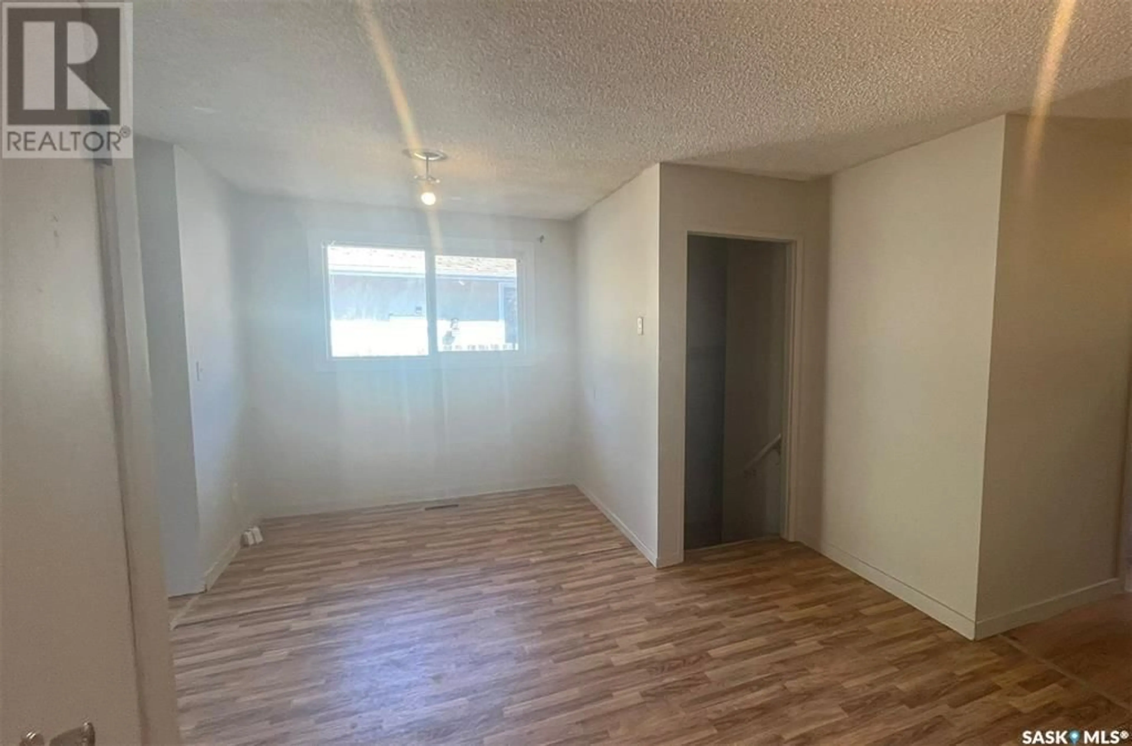A pic of a room for 143 THOMSON AVENUE, Regina Saskatchewan S4N5L2