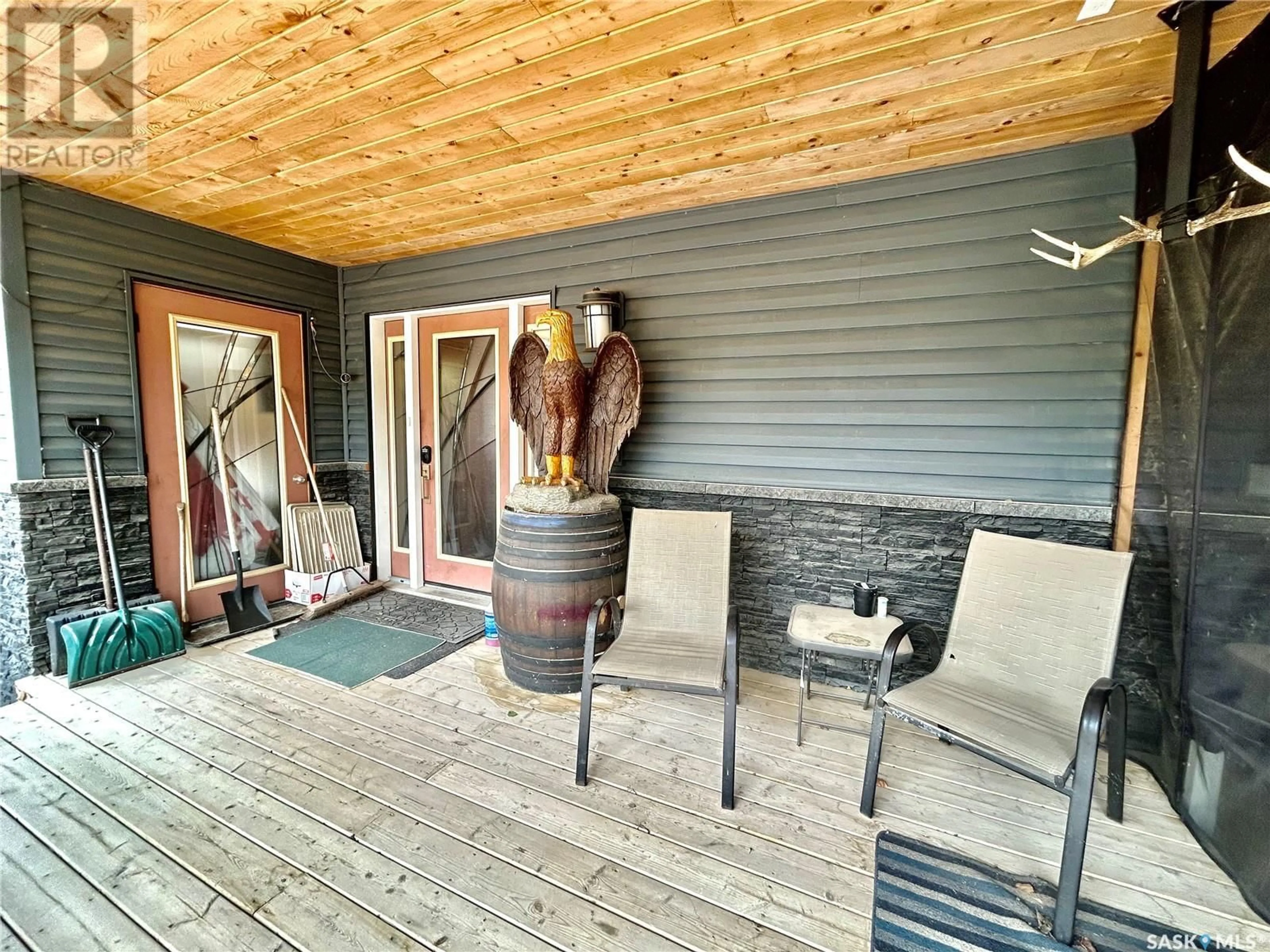 Patio, water/lake/river/ocean view for 10 HILLVIEW DRIVE, Nipawin Rm No. 487 Saskatchewan S0E1E0