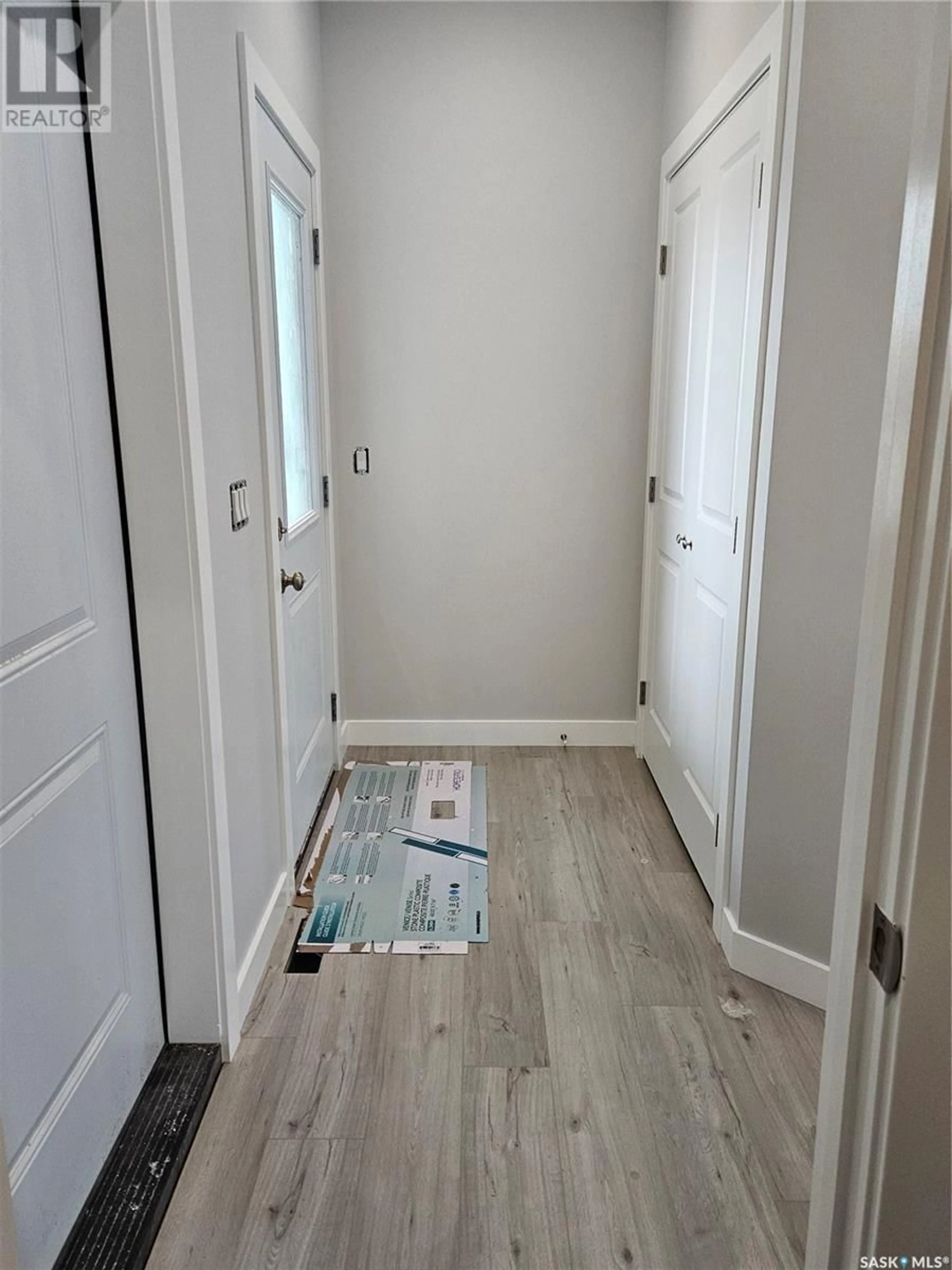 Indoor entryway for 848 DELAET BAY, Warman Saskatchewan S0K0A1