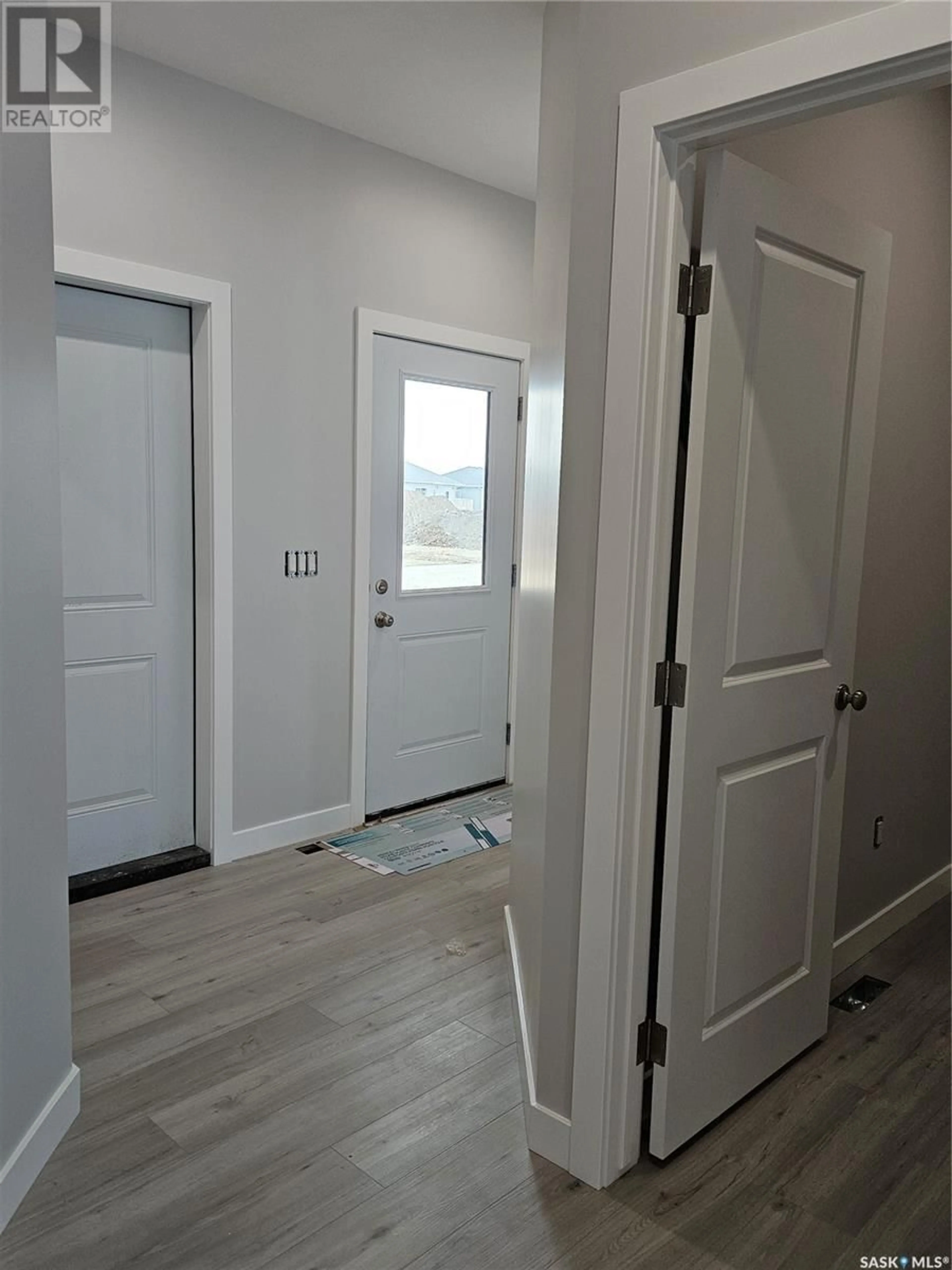 Indoor entryway for 848 DELAET BAY, Warman Saskatchewan S0K0A1
