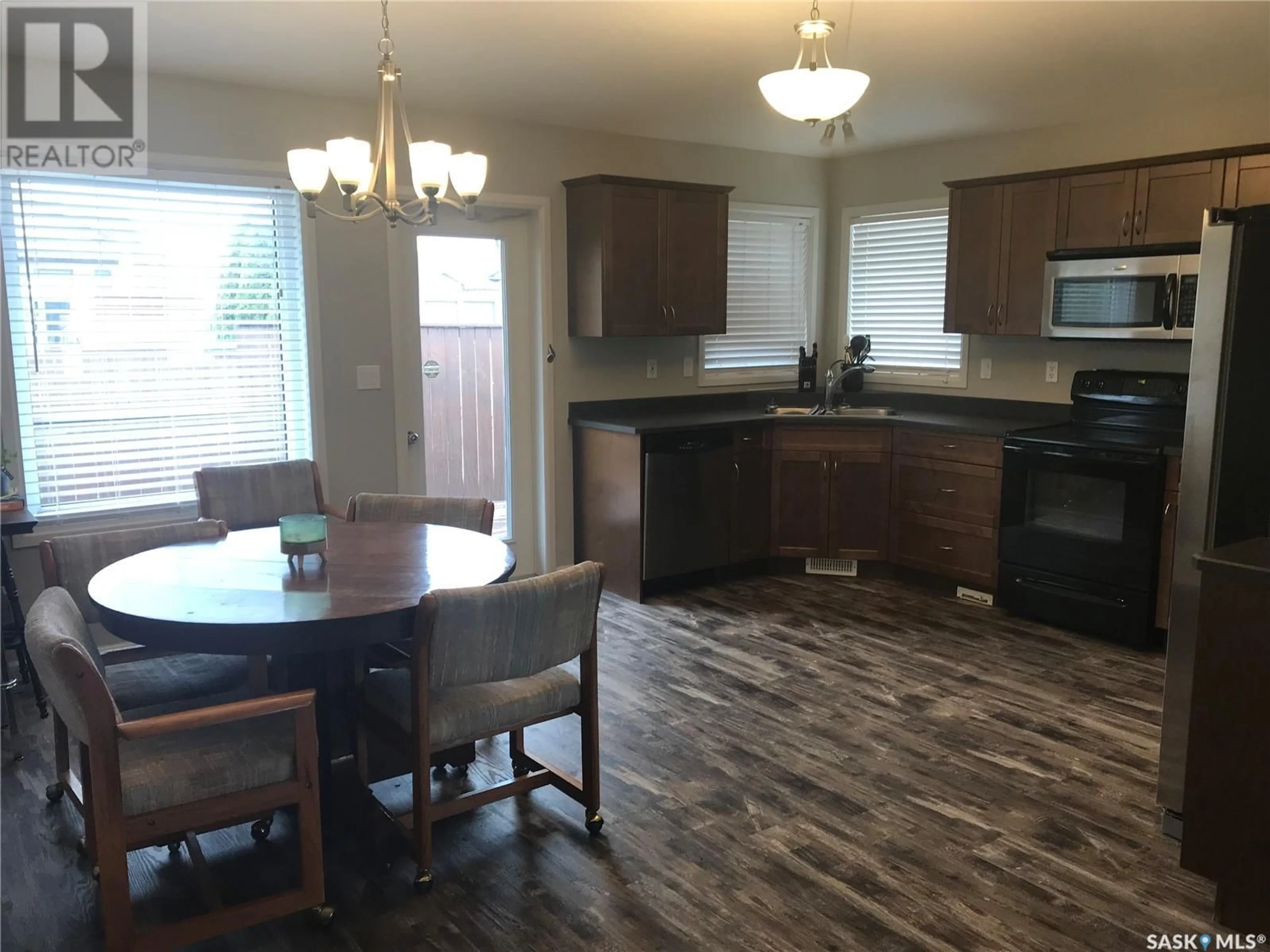 Open concept kitchen, unknown for 102 ASSALY STREET, Saskatoon Saskatchewan S7T0E4