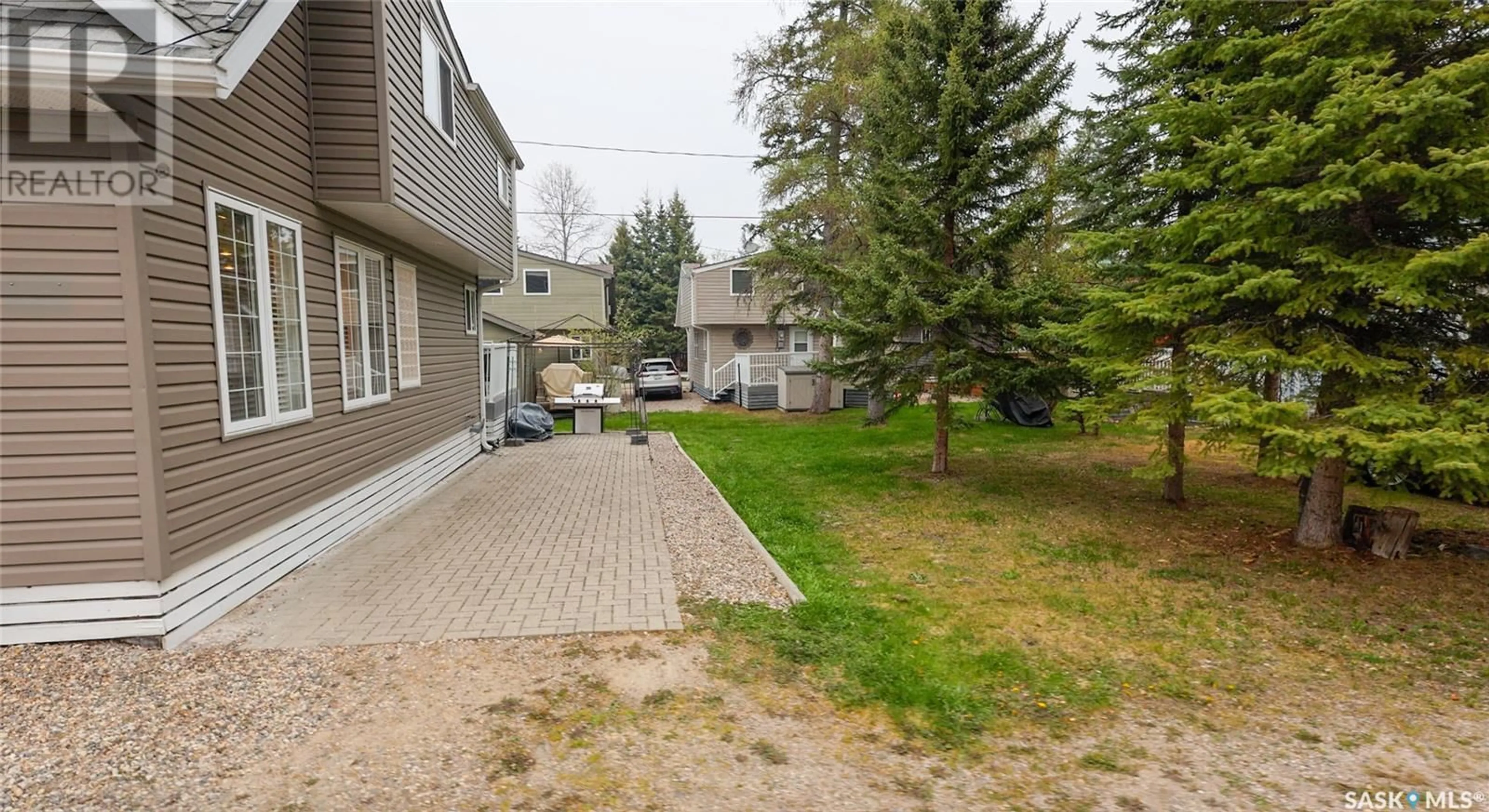 Patio, street for 1546 GREBE STREET, Prince Albert National Park Saskatchewan S0J0N0