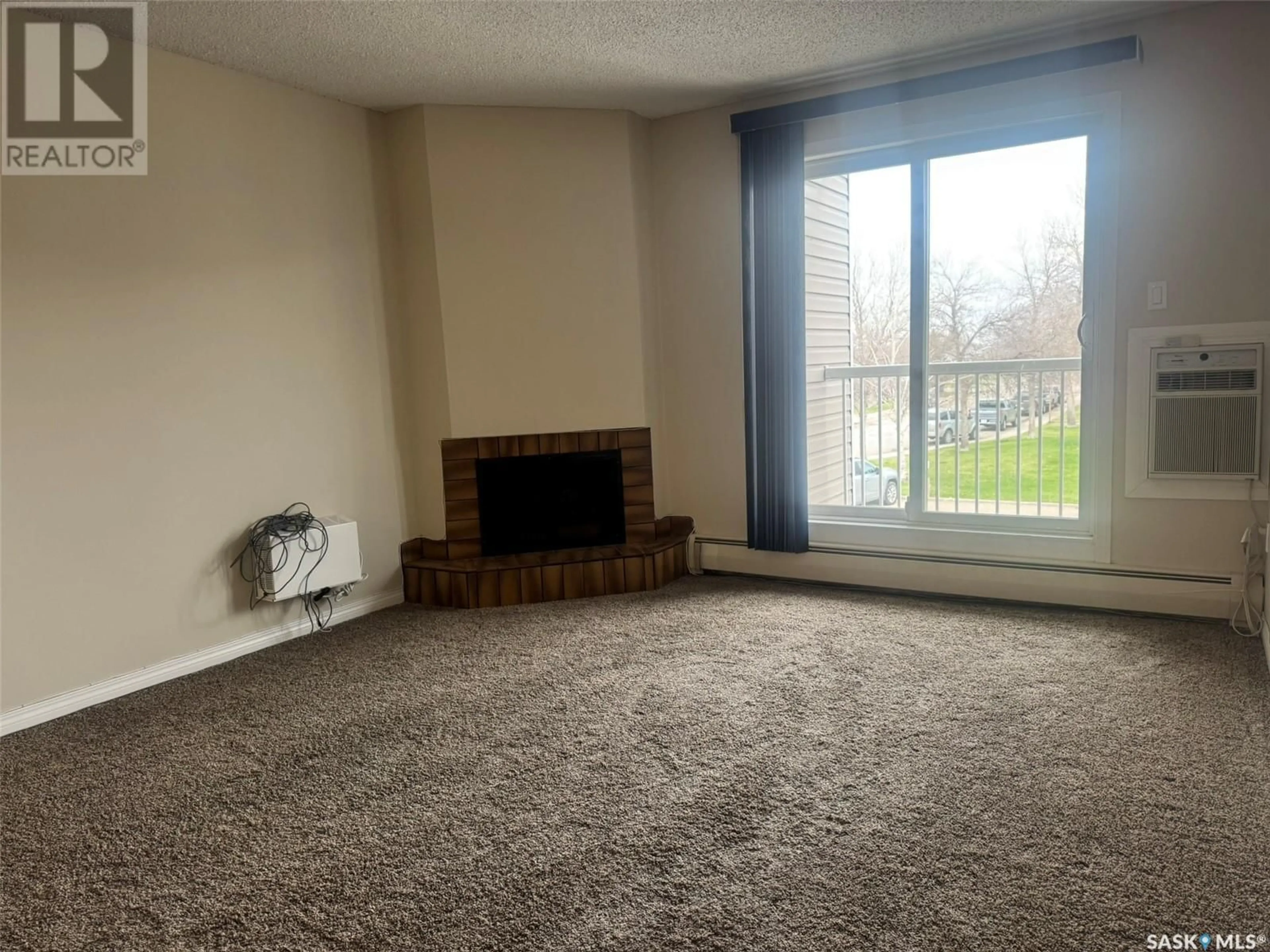A pic of a room for 207 - 1808 EAGLESHAM AVENUE, Weyburn Saskatchewan S4T2R1