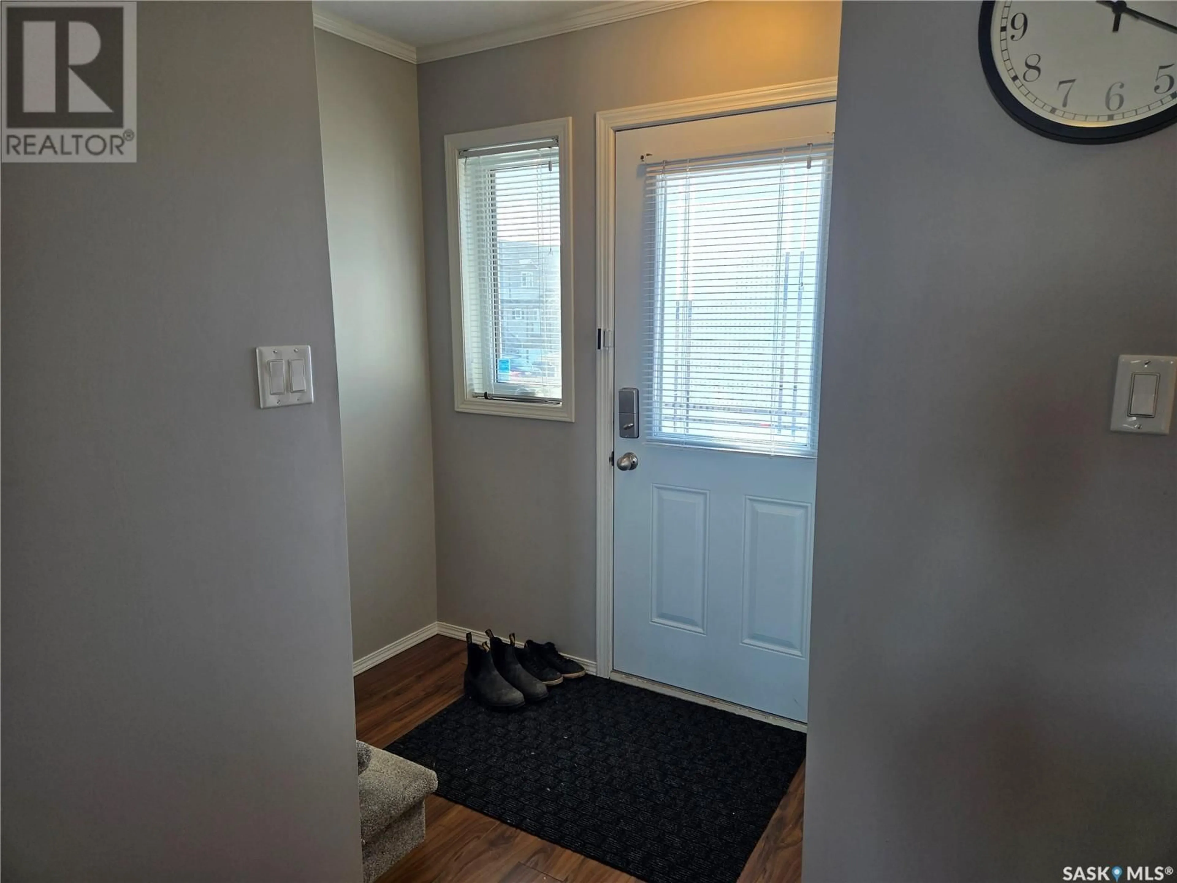 Indoor entryway for 1303 - 612 RICHARDSON ROAD, Saskatoon Saskatchewan S7R0L1