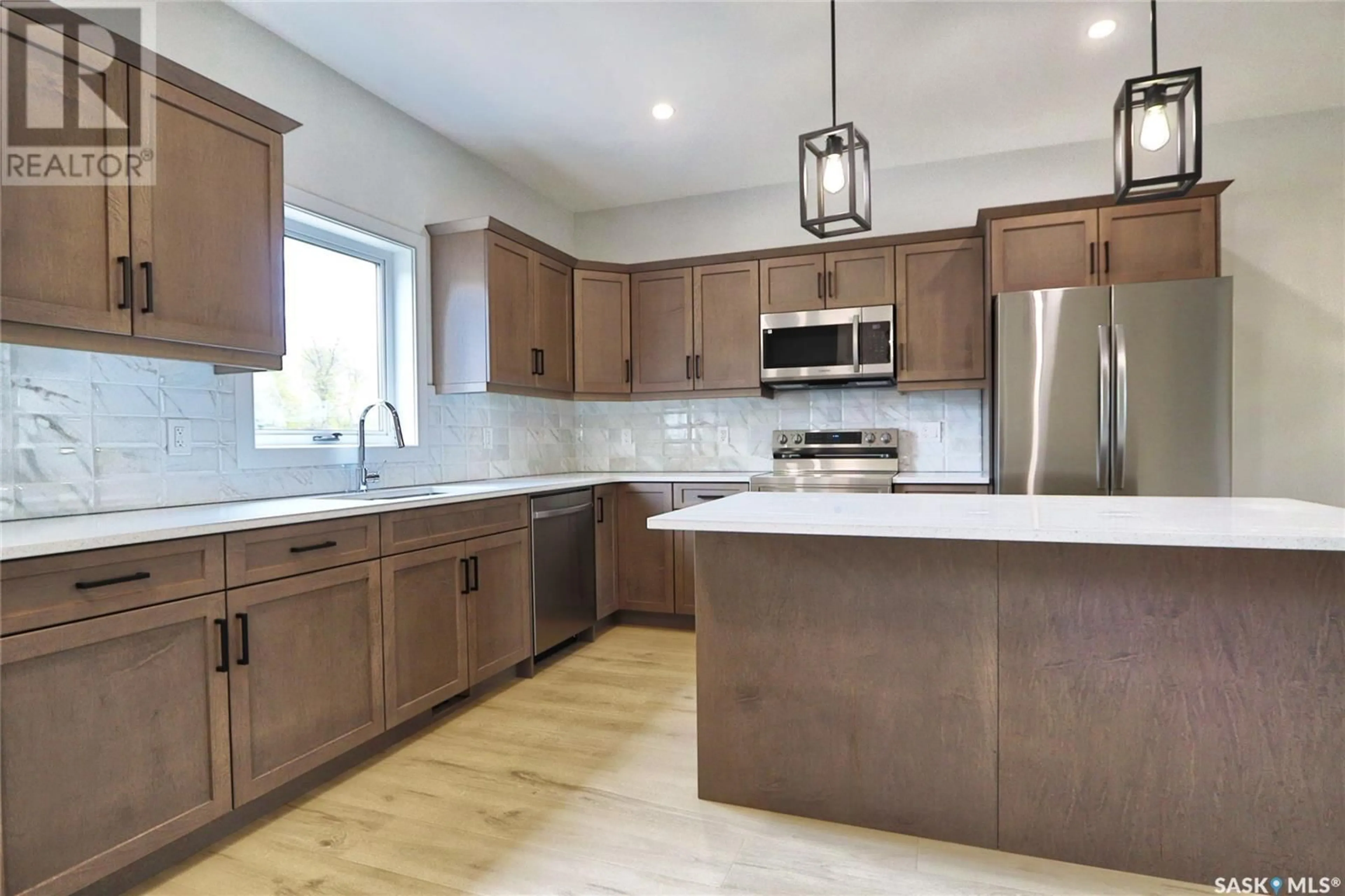 Open concept kitchen, unknown for 2471 MCARA STREET, Regina Saskatchewan S4N2W6