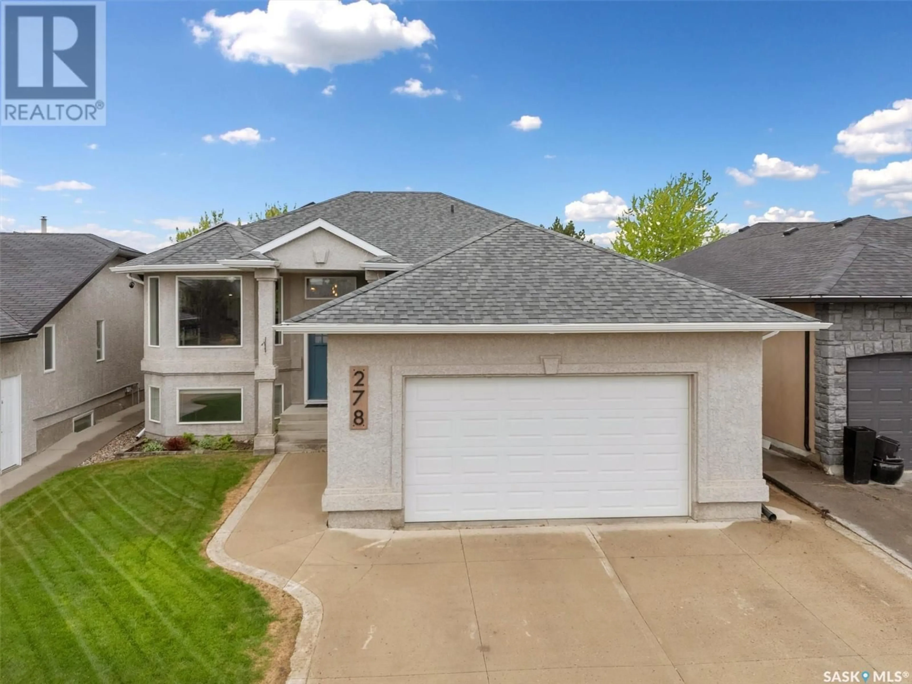 Home with vinyl exterior material, street for 278 GREAVES COURT, Saskatoon Saskatchewan S7W1A7