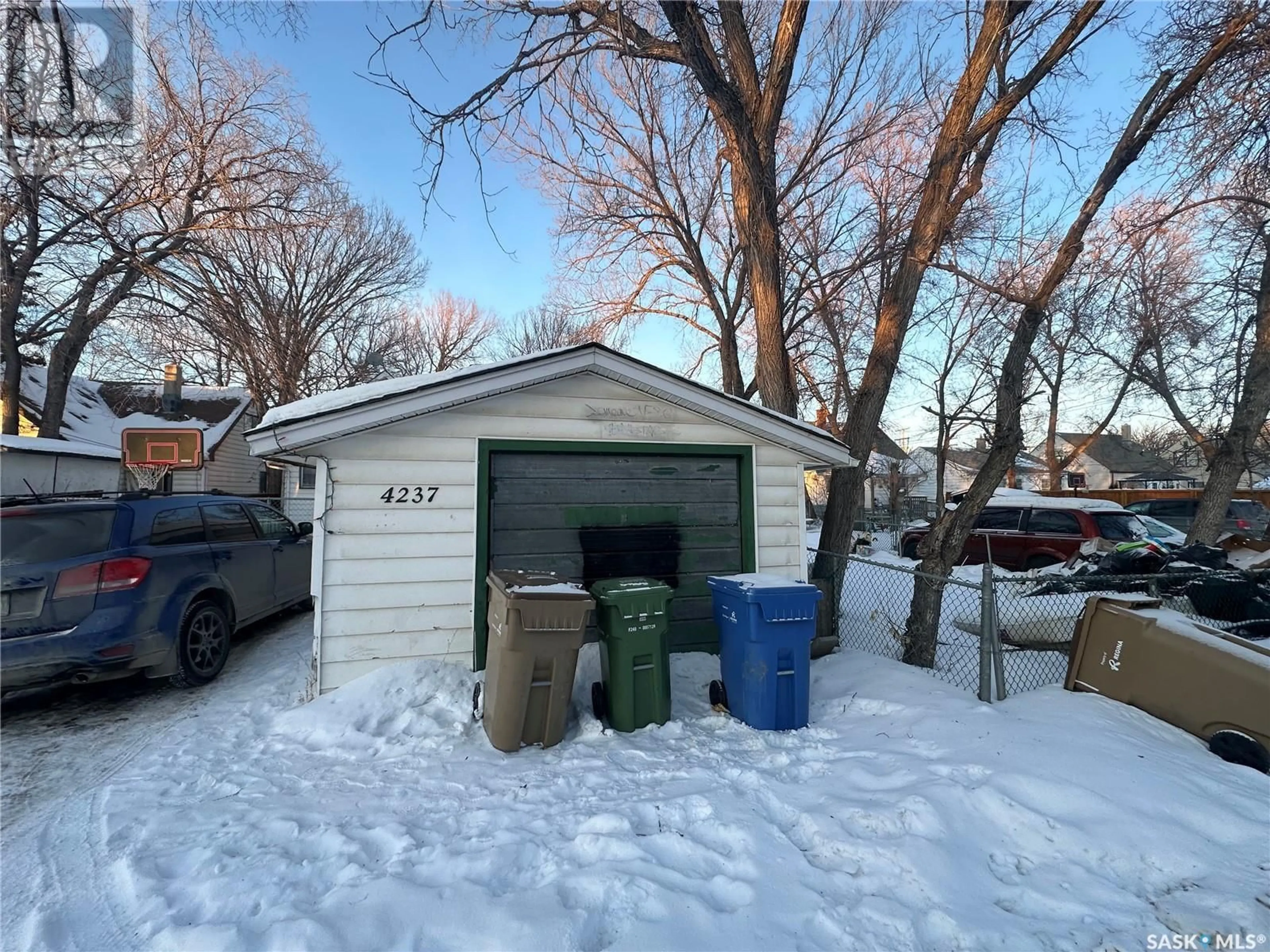 Shed for 4237 4TH AVENUE, Regina Saskatchewan S4T0H7