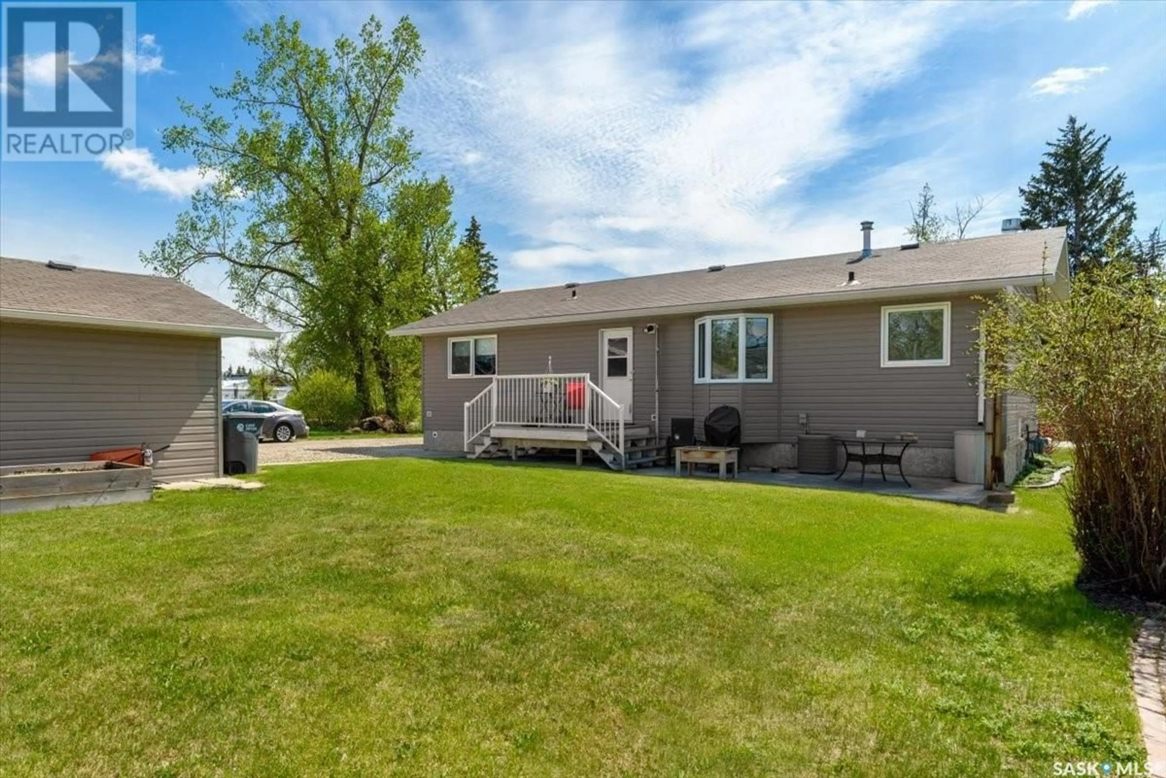 Patio, water/lake/river/ocean view for 605 GODKIN AVENUE, Balcarres Saskatchewan S0G0C0