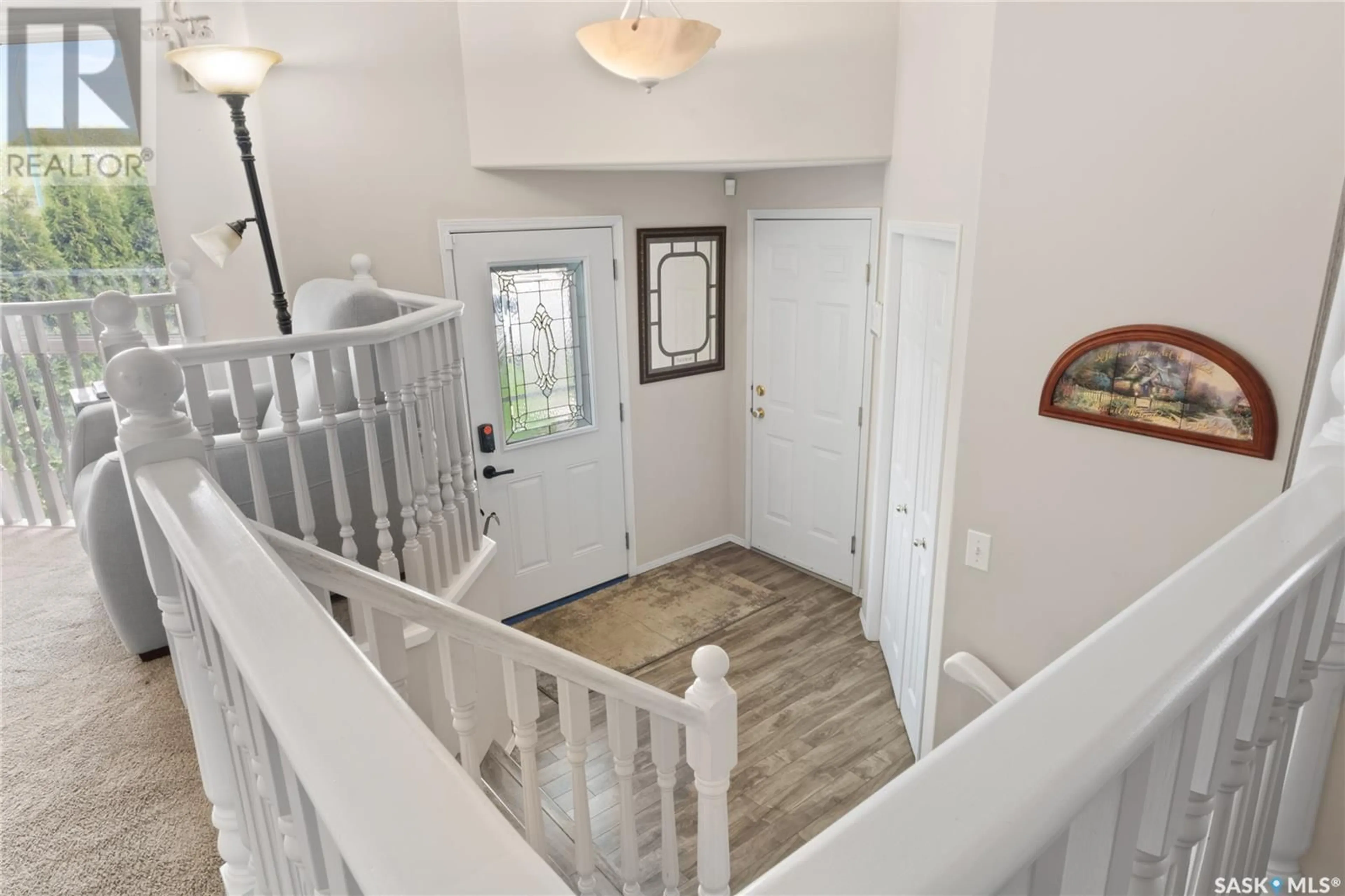 Indoor foyer for 110 GUENTER CRESCENT, Saskatoon Saskatchewan S7N4P6