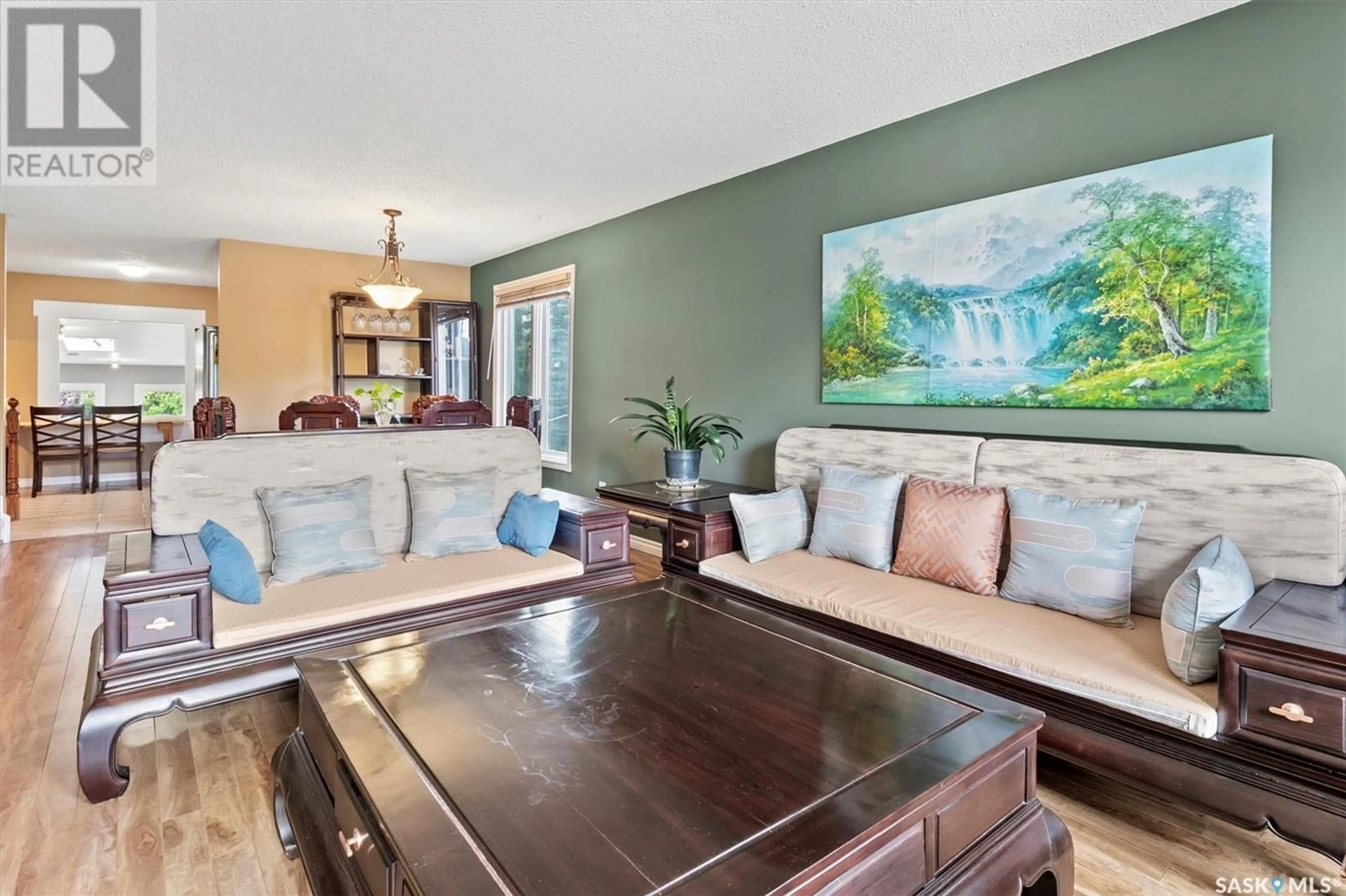 Living room with furniture, unknown for 434 DELARONDE ROAD, Saskatoon Saskatchewan S7J3Y7