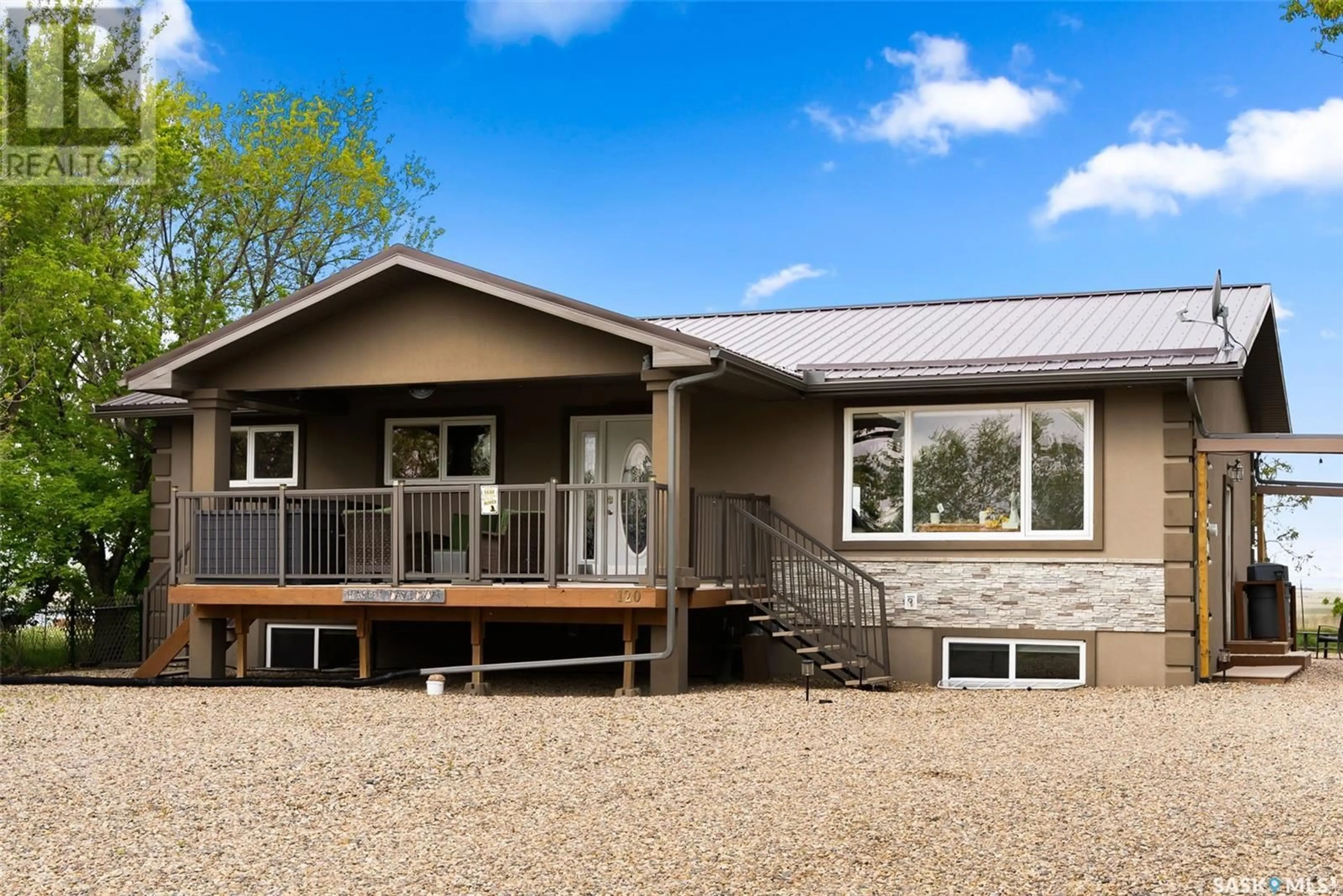 Home with vinyl exterior material, unknown for 120 KINGBIRD DRIVE, Glen Harbour Saskatchewan S0G4L0