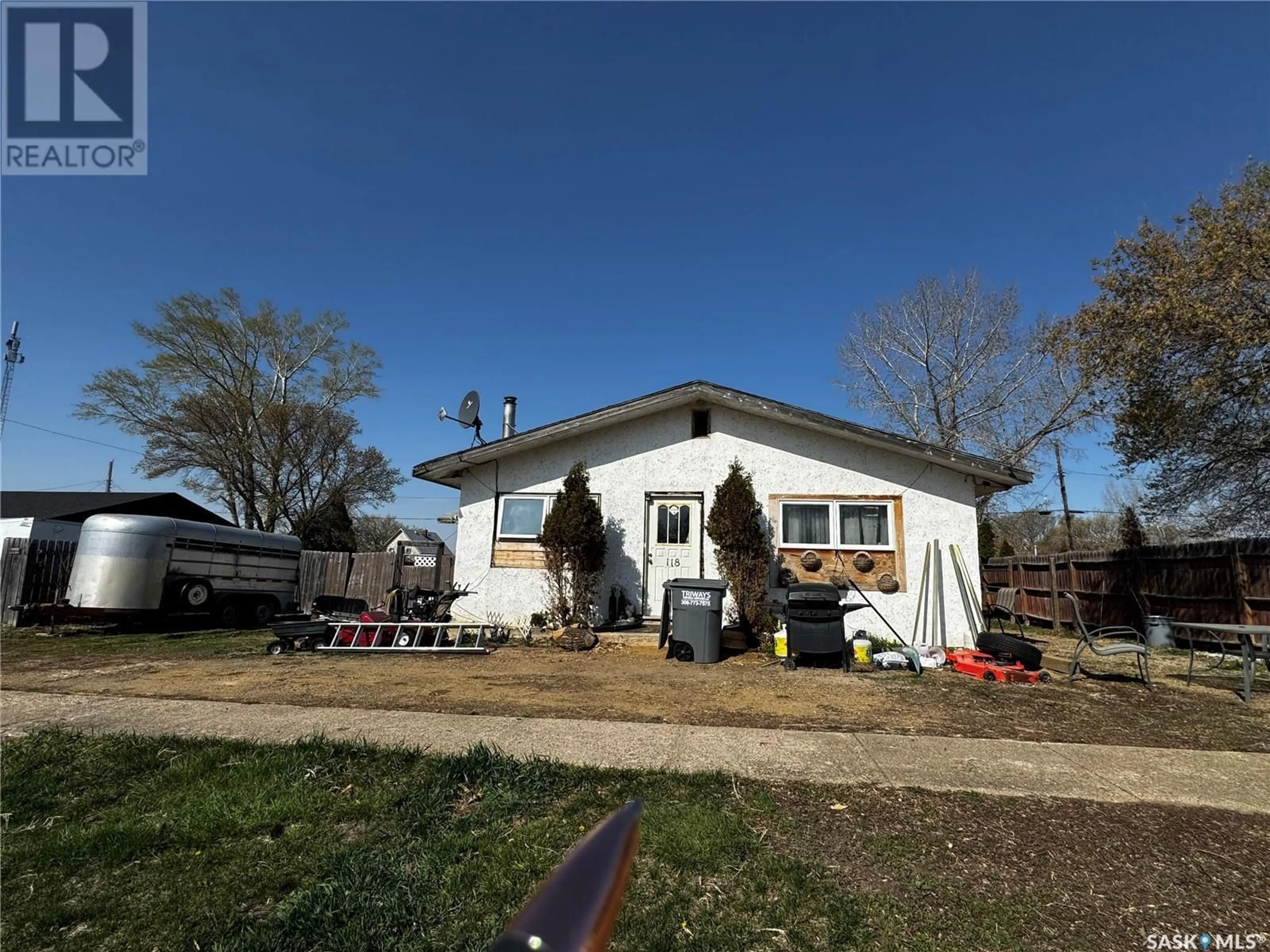 A pic from outside/outdoor area/front of a property/back of a property/a pic from drone, street for 118 WARWICK STREET, Neville Saskatchewan S0N1T0