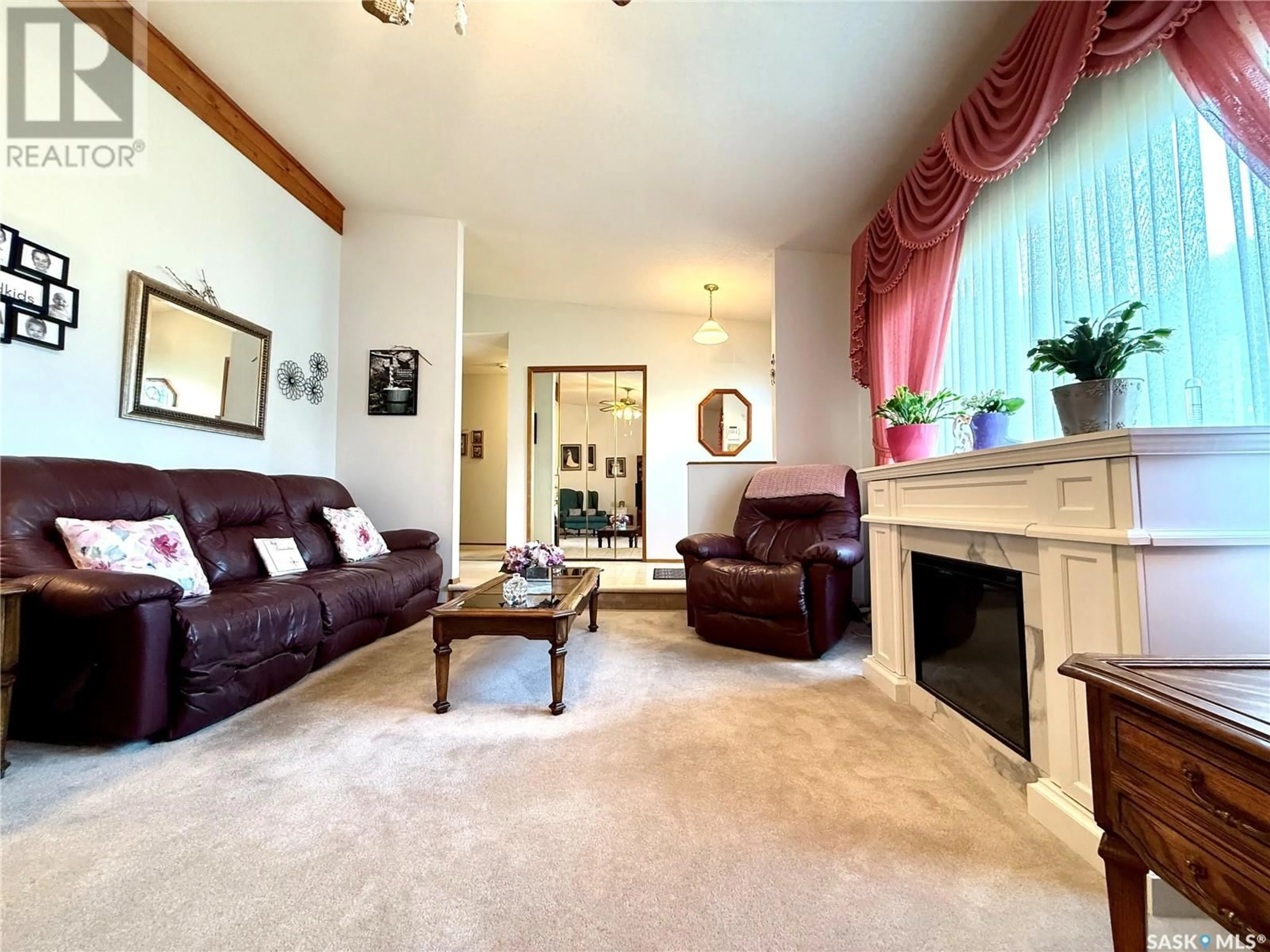 Living room with furniture, unknown for 113 SUNSET DRIVE, Yorkton Saskatchewan S3N3R8