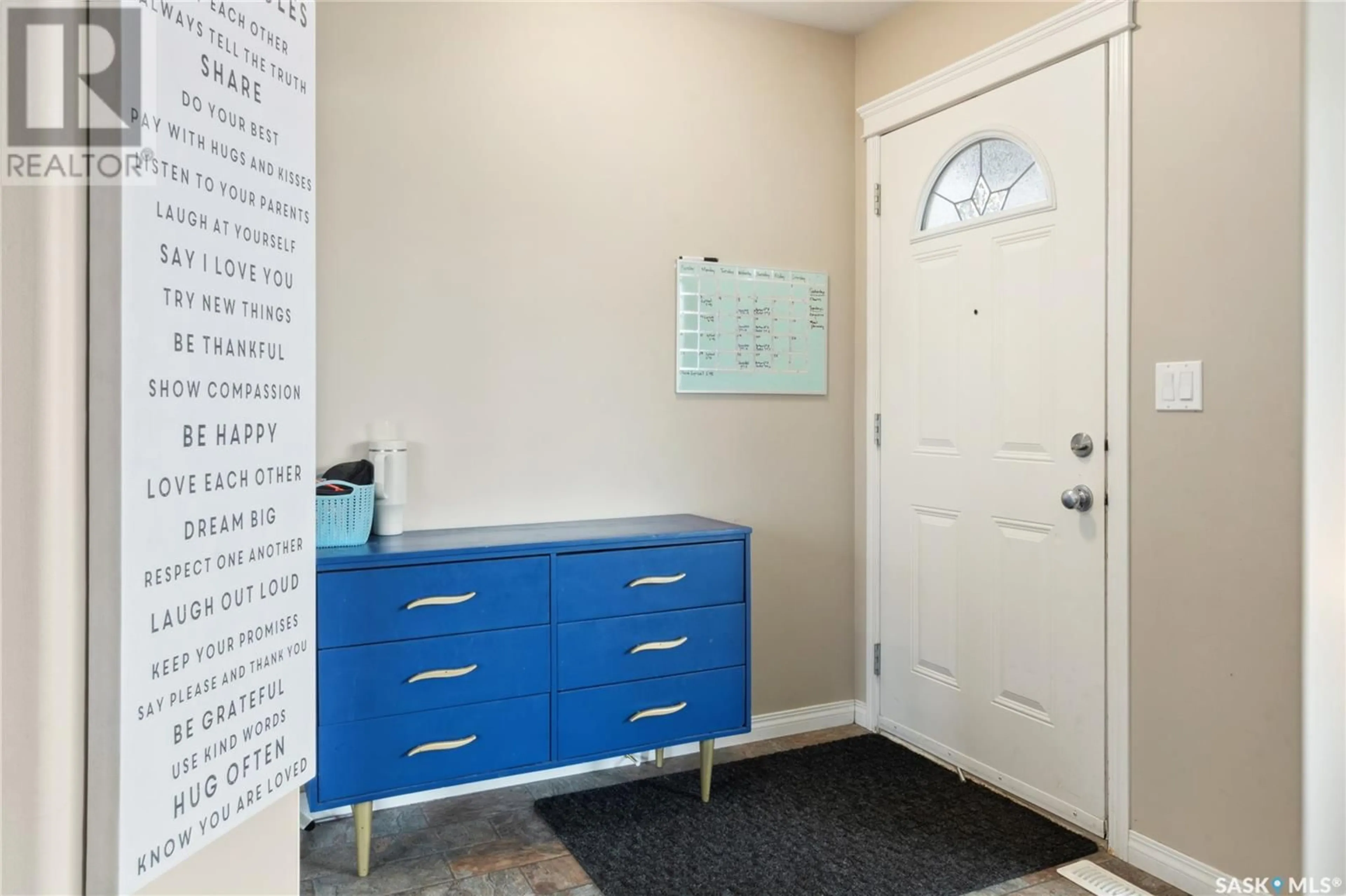 Indoor entryway for 622 - 16 LAMARSH ROAD, Saskatoon Saskatchewan S7W1B5