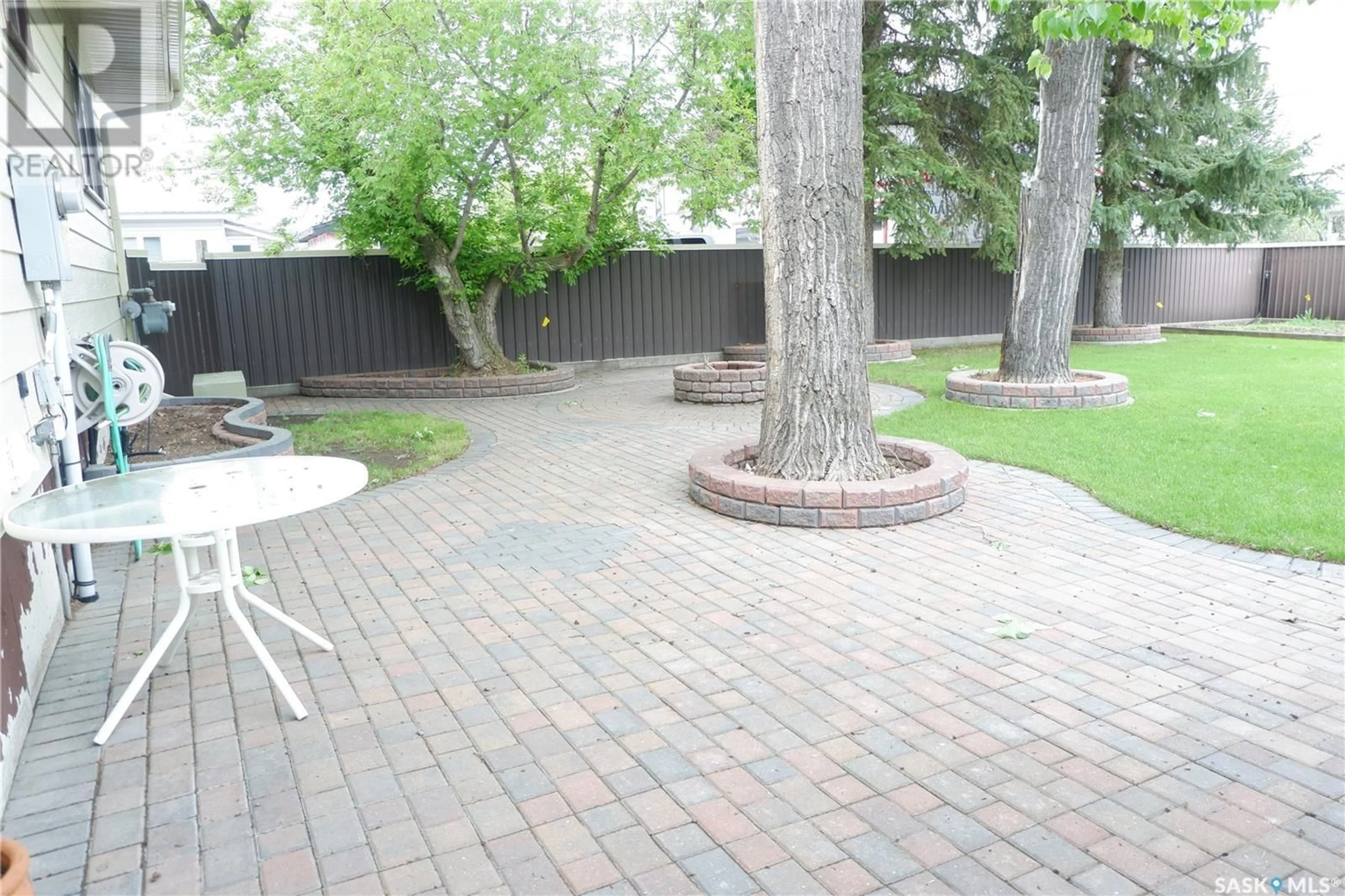 Patio, street for 249 5TH AVENUE, Gravelbourg Saskatchewan S0H1X0