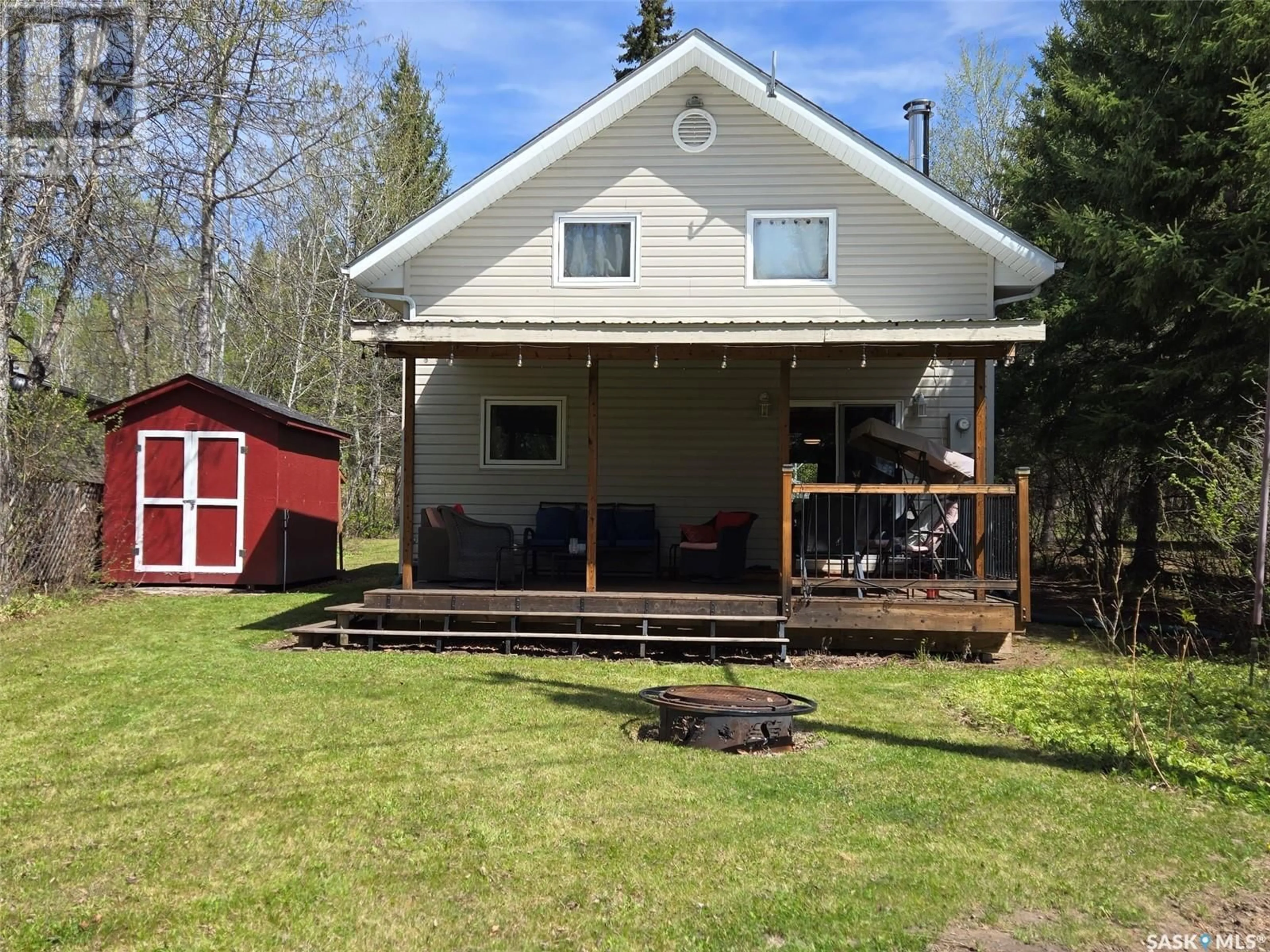 Patio, unknown for 12 OSKUNAMOO DRIVE, Greenwater Provincial Park Saskatchewan S0A1W0