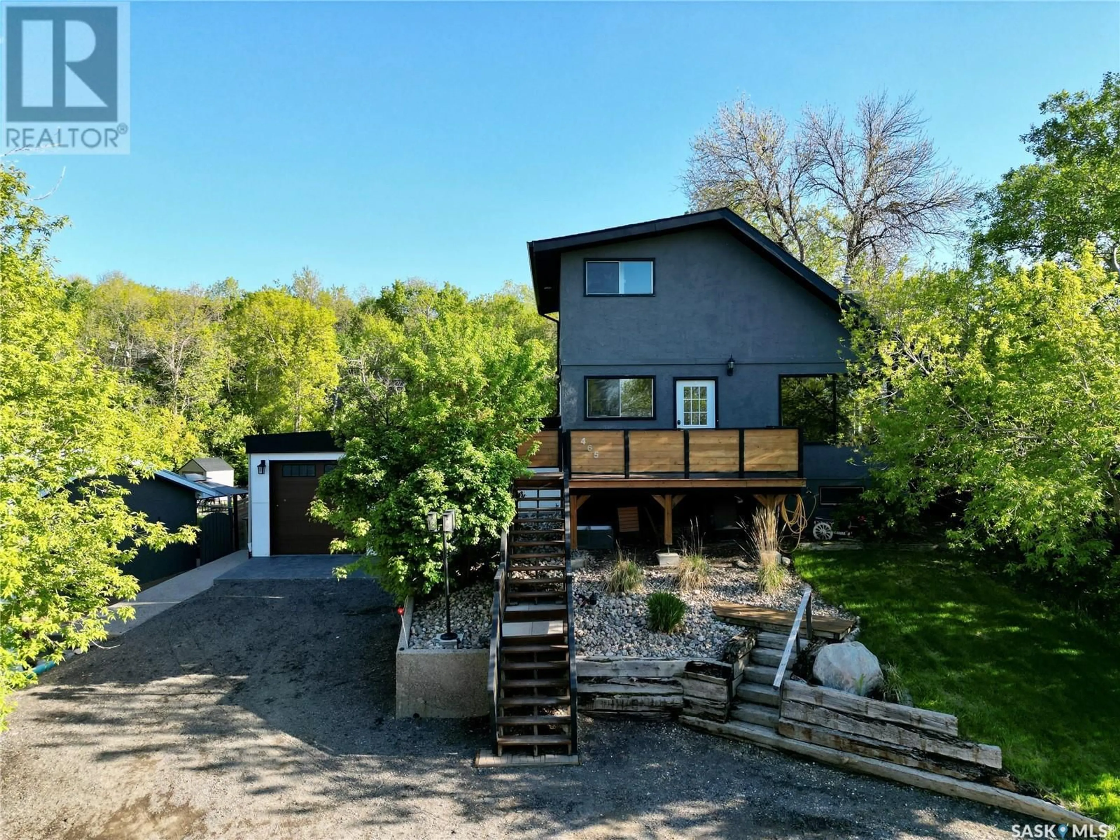 A pic from outside/outdoor area/front of a property/back of a property/a pic from drone, unknown for 465 MACMURCHY AVENUE, Regina Beach Saskatchewan S0G4C0