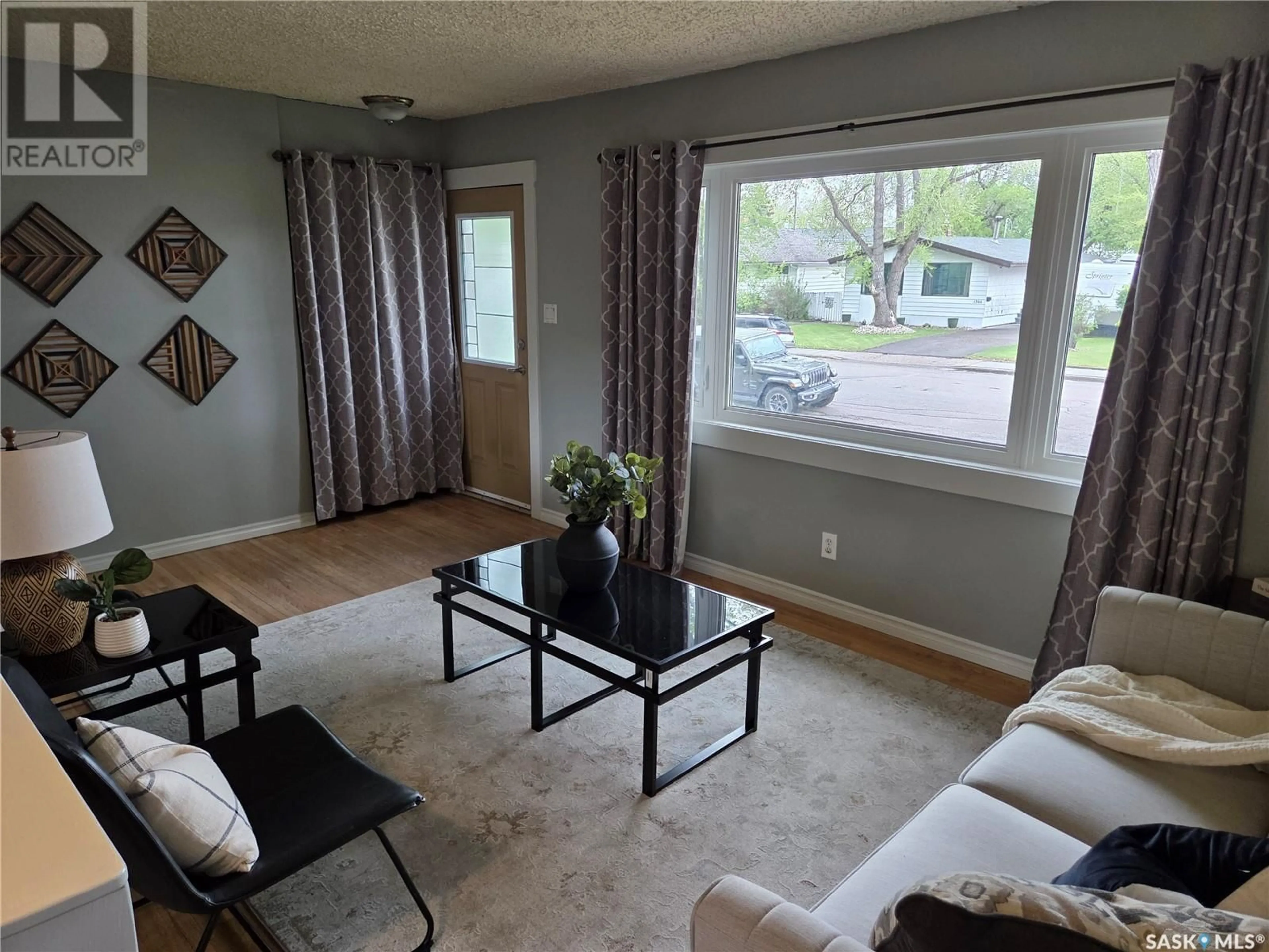 Living room with furniture, unknown for 1341 HORACE STREET, Regina Saskatchewan S4T5L7