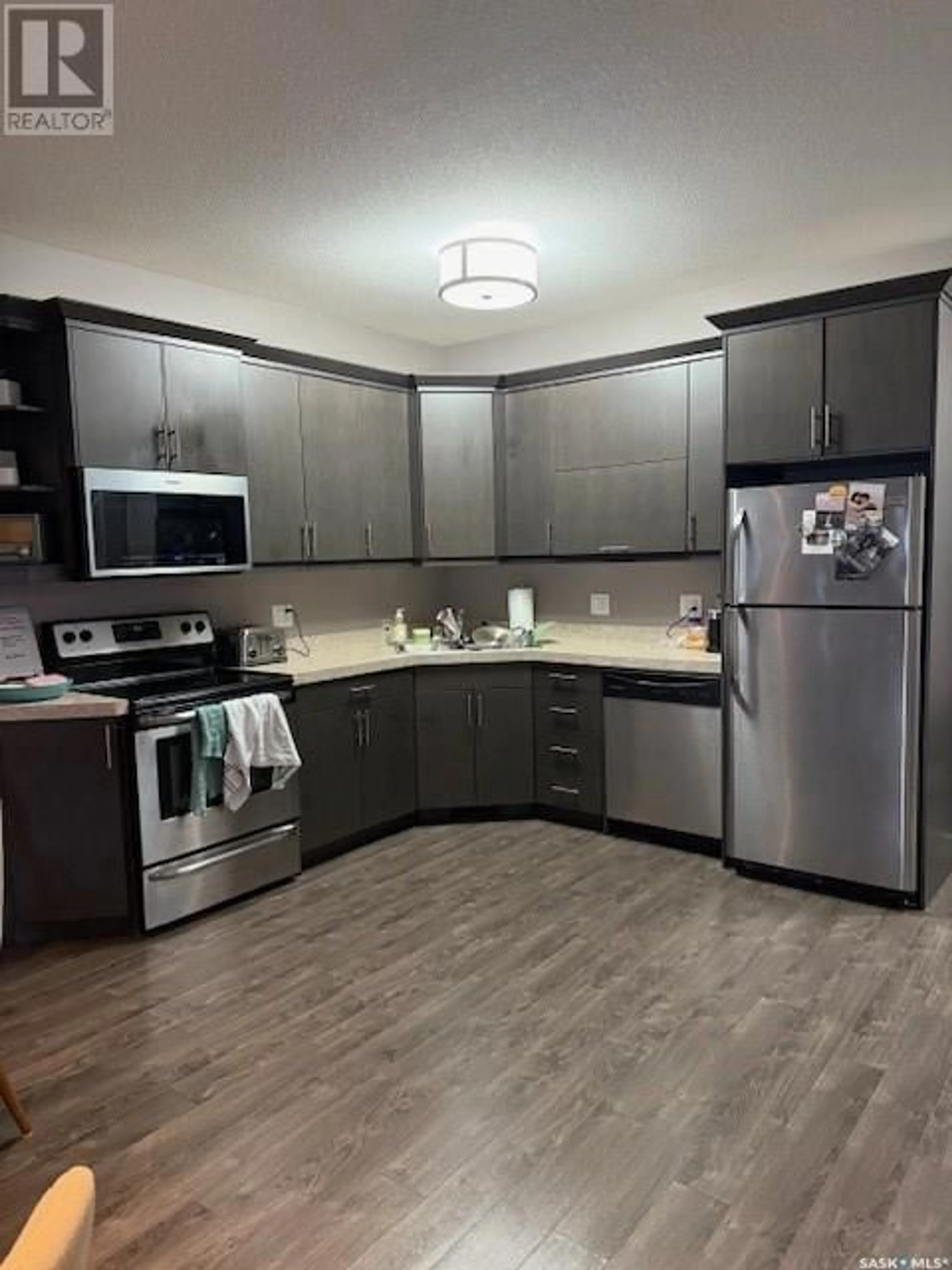 Standard kitchen, unknown for E - 4233 GREEN APPLE DRIVE, Regina Saskatchewan S4V1S1