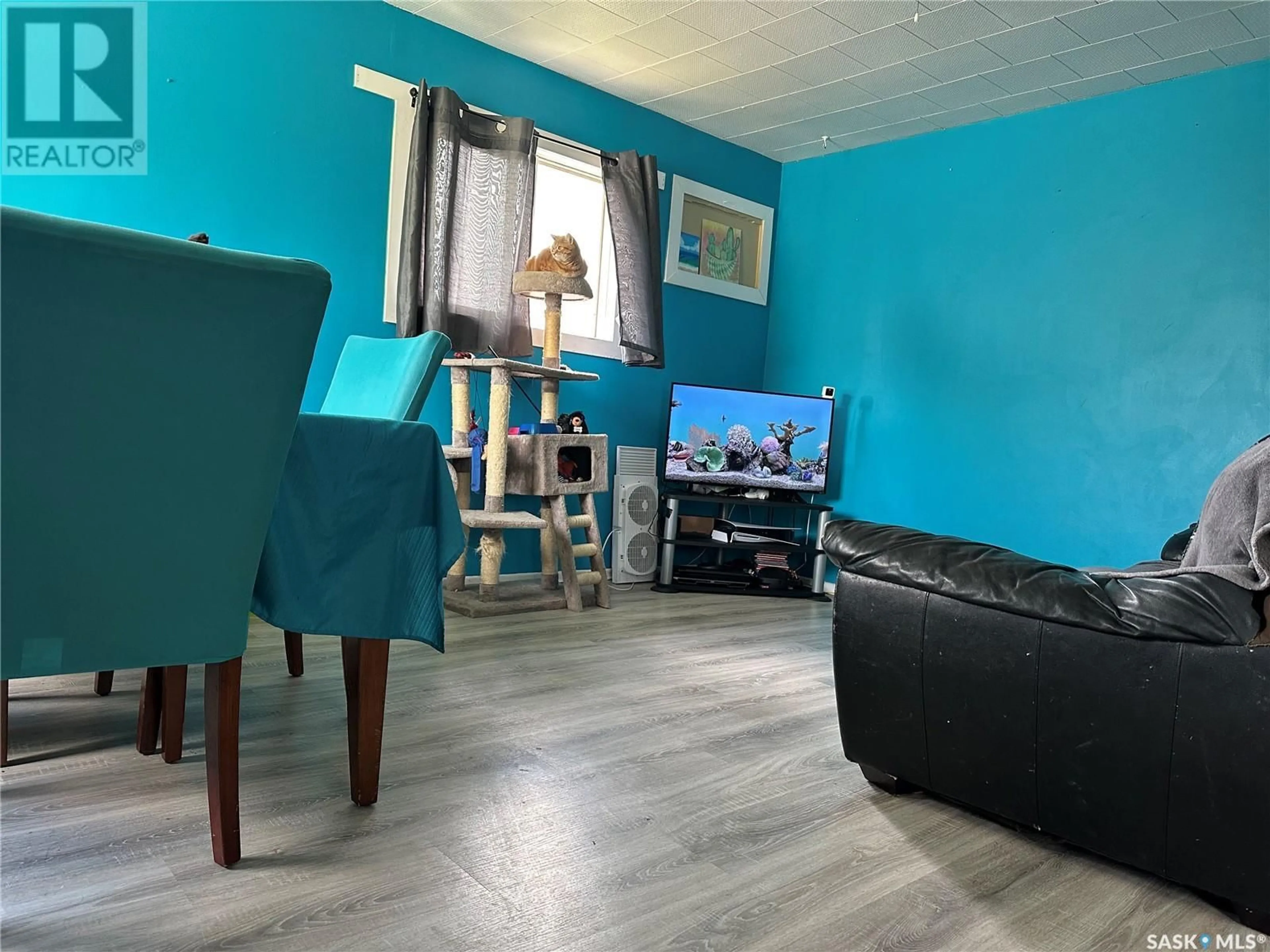 A pic of a room for 1008 9TH AVENUE, Moose Jaw Saskatchewan S6H4J5