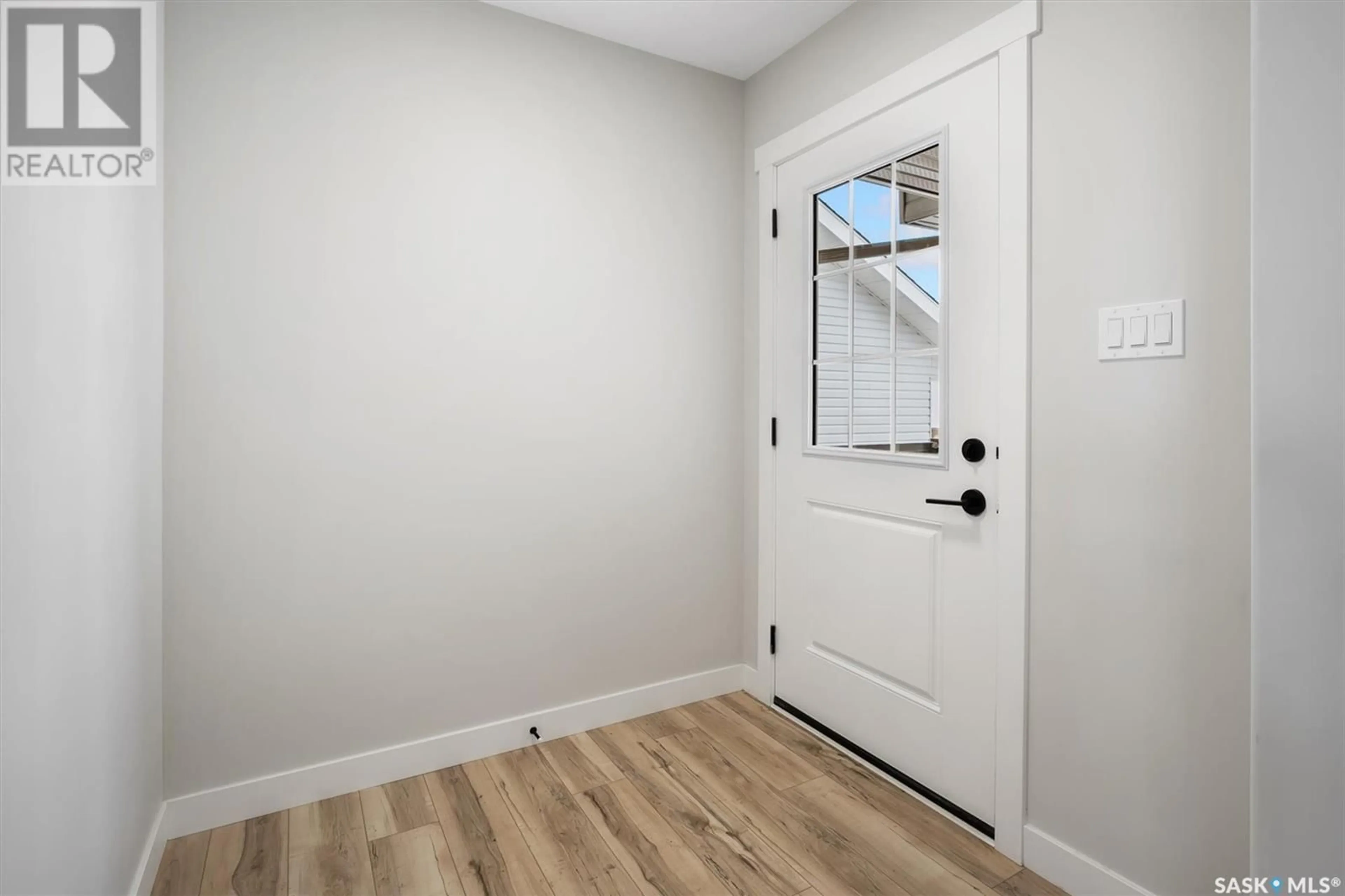 Indoor entryway for 230 FROESE CRESCENT, Warman Saskatchewan S0K4S3