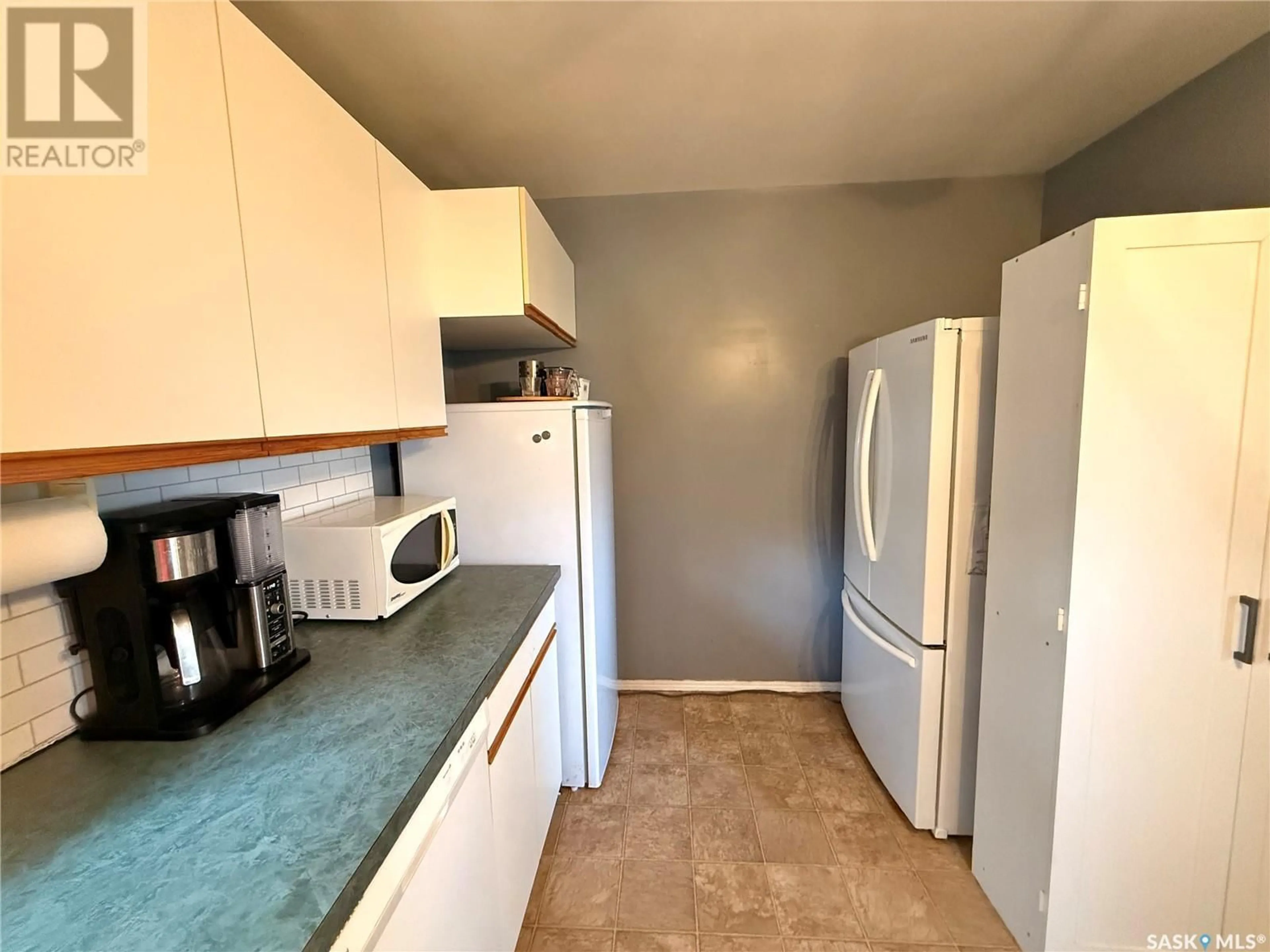 Standard kitchen, unknown for 201 CHARLES STREET, Stewart Valley Saskatchewan S0N2P0