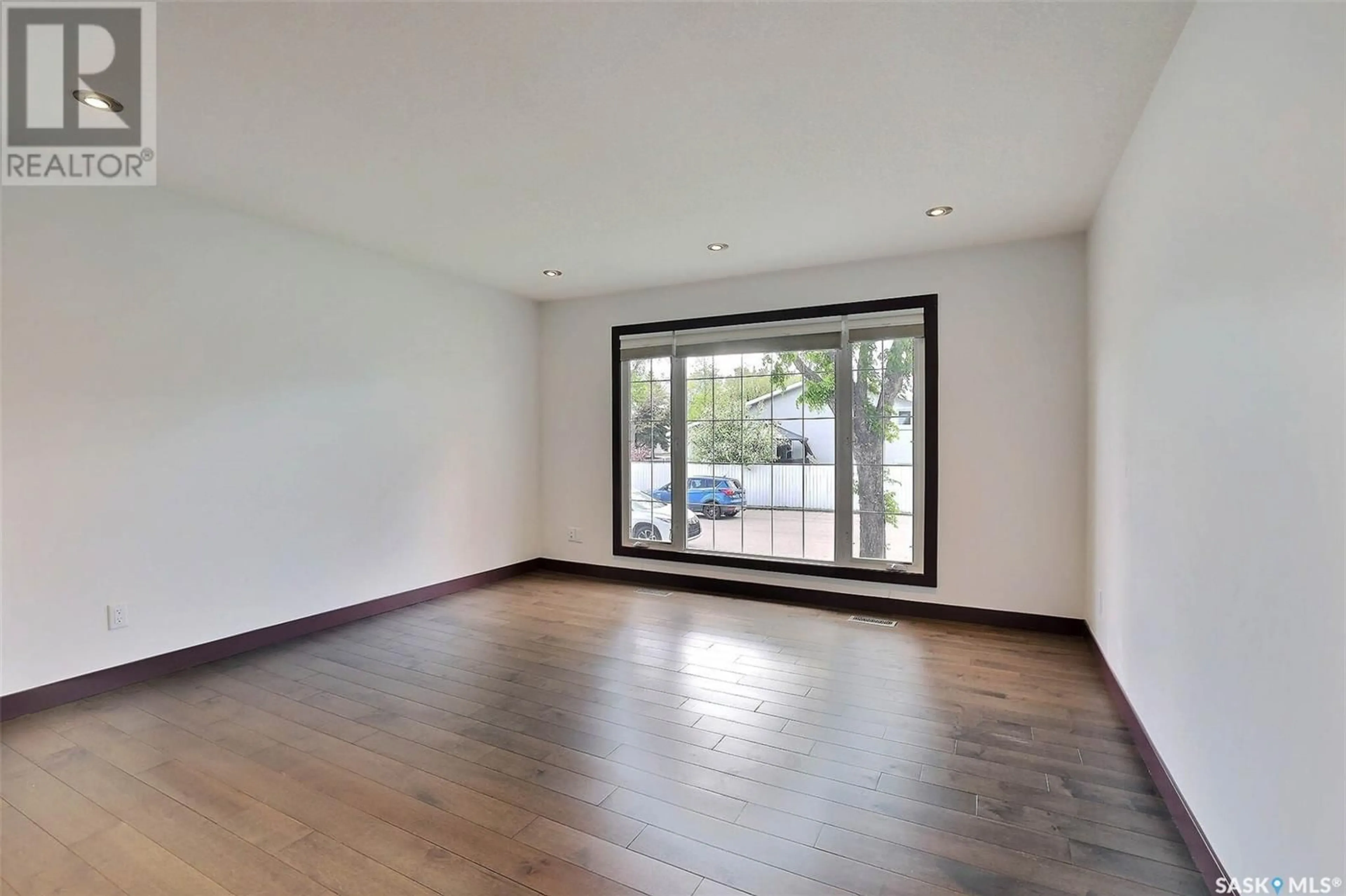 A pic of a room for 906 DOWNEY CRESCENT, Regina Saskatchewan S4N5V1