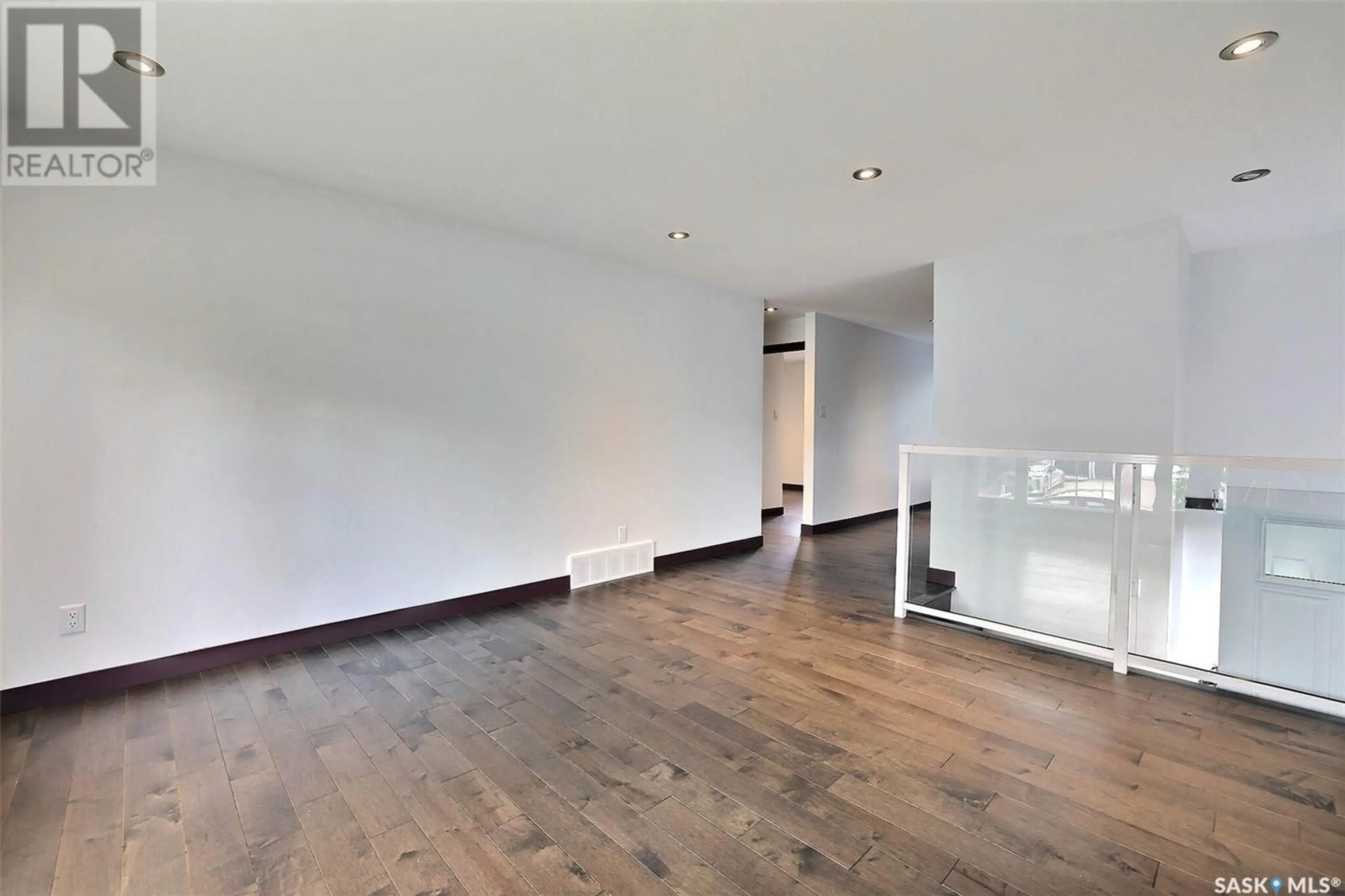 A pic of a room for 906 DOWNEY CRESCENT, Regina Saskatchewan S4N5V1