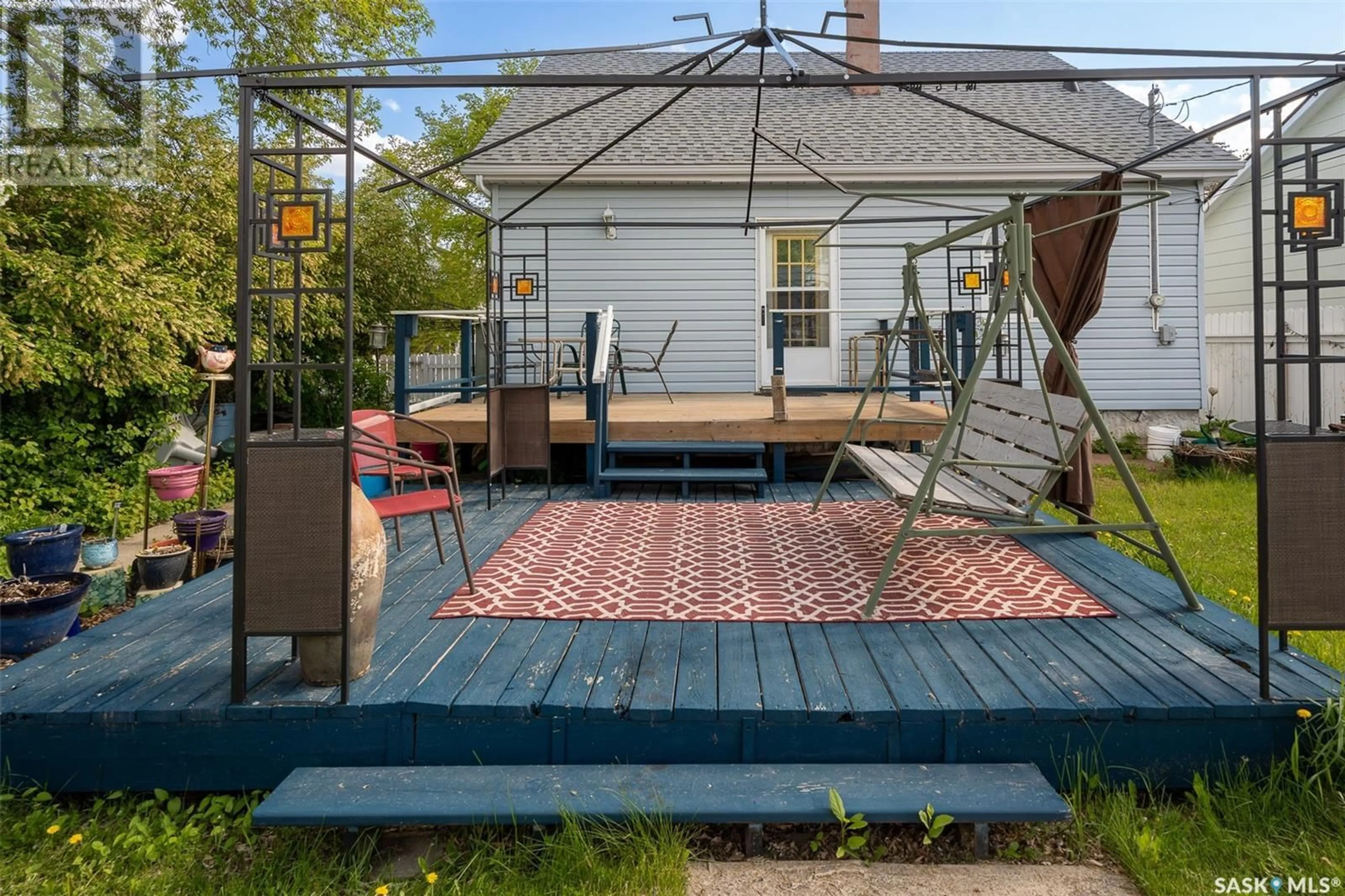 Patio, street for 444 OMINICA STREET, Moose Jaw Saskatchewan S6H0G9