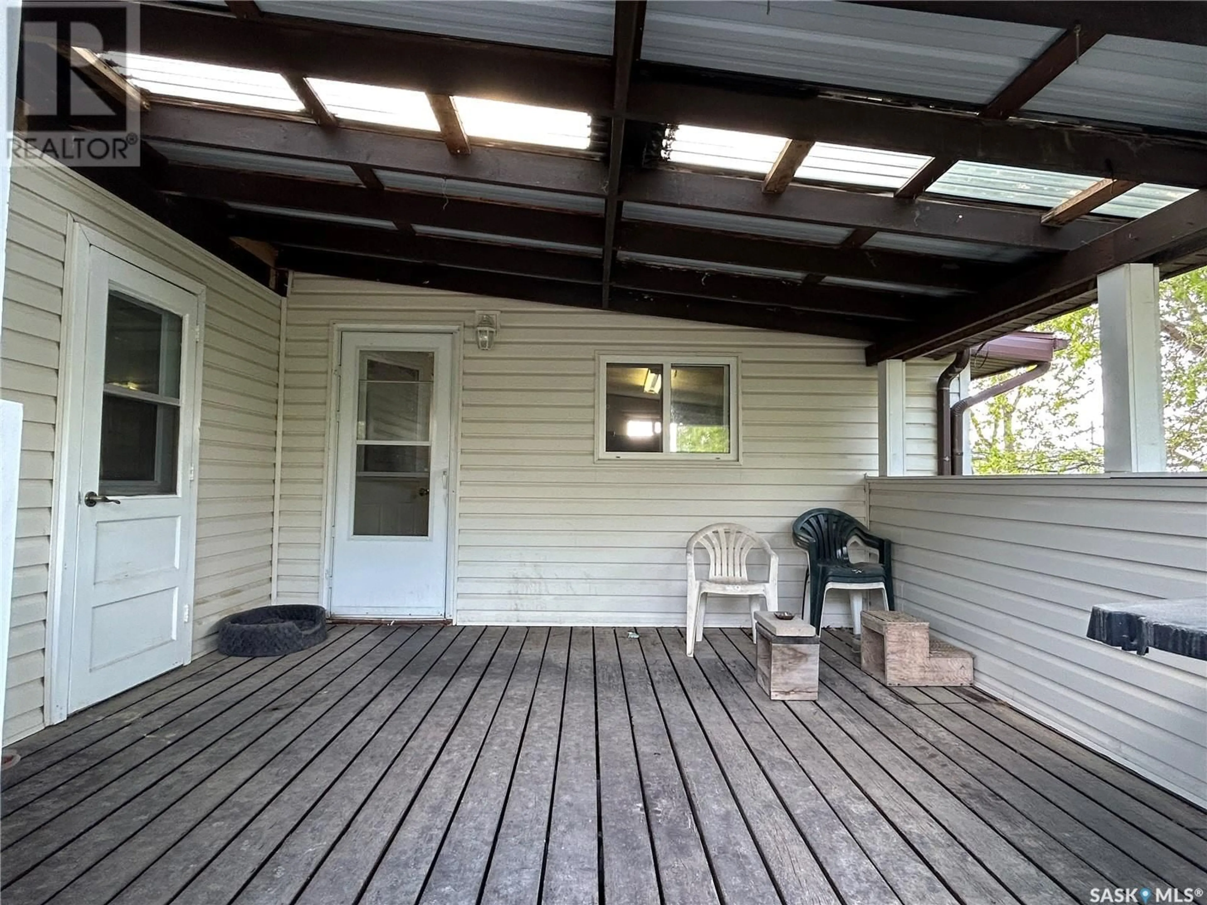 Patio, street for 238 13TH STREET, Humboldt Saskatchewan S0K2A0