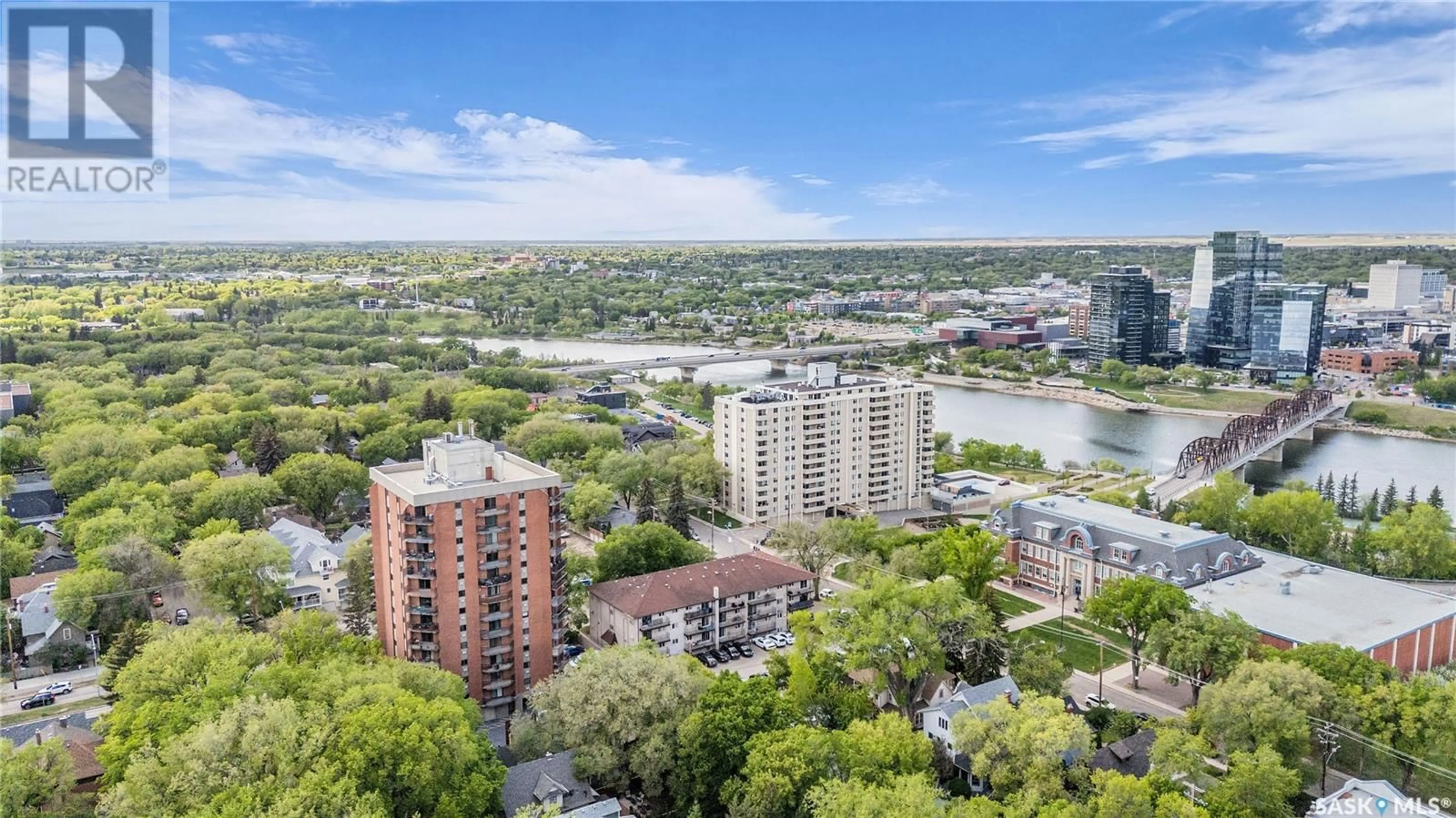 A pic from outside/outdoor area/front of a property/back of a property/a pic from drone, city buildings view from balcony for 717 - 204 VICTORIA AVENUE, Saskatoon Saskatchewan S7N2T5