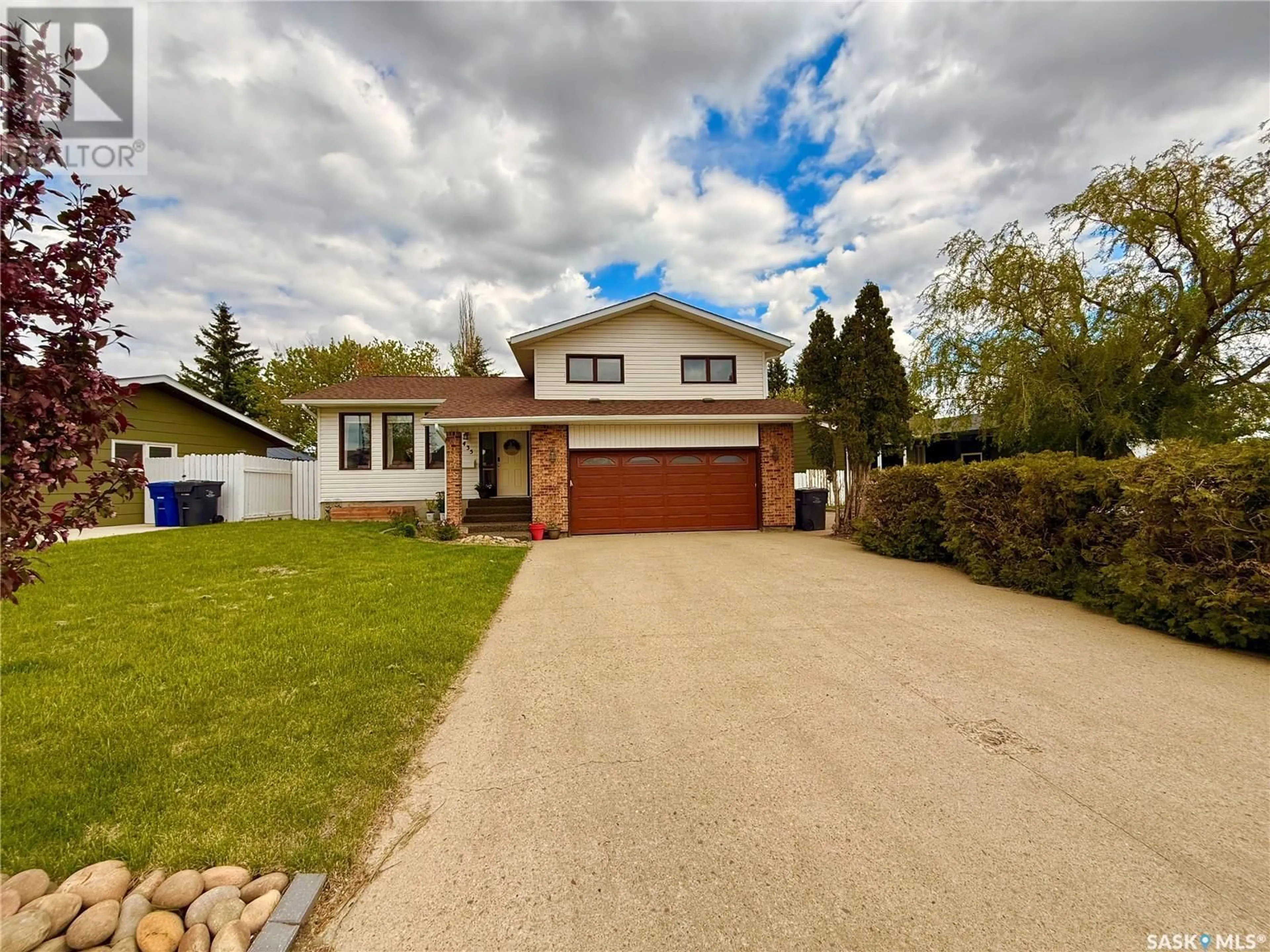 Unknown for 435 CURRY CRESCENT, Swift Current Saskatchewan S9H4X3
