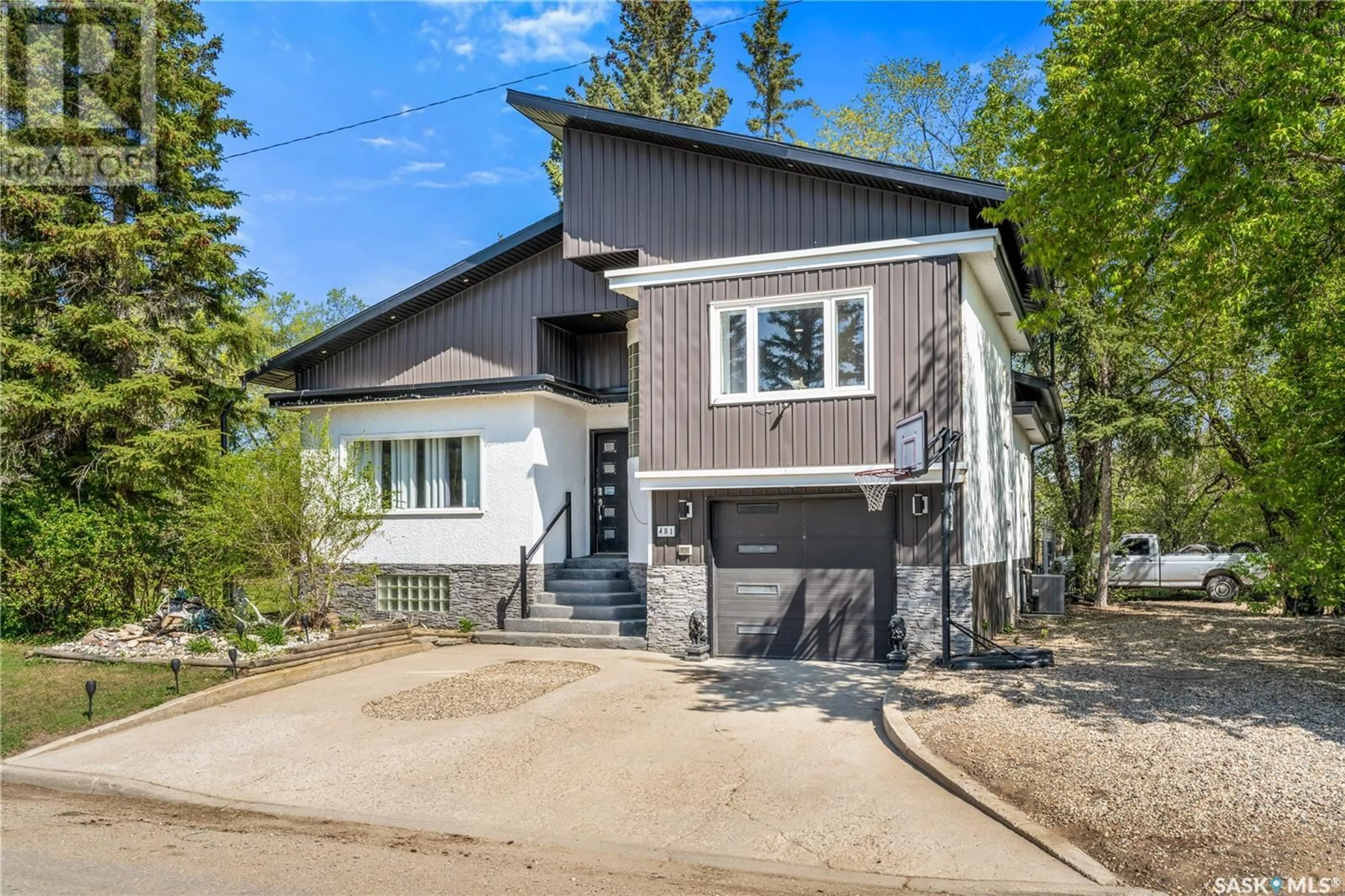 Unknown for 401 1ST STREET, Watson Saskatchewan S0K4V0