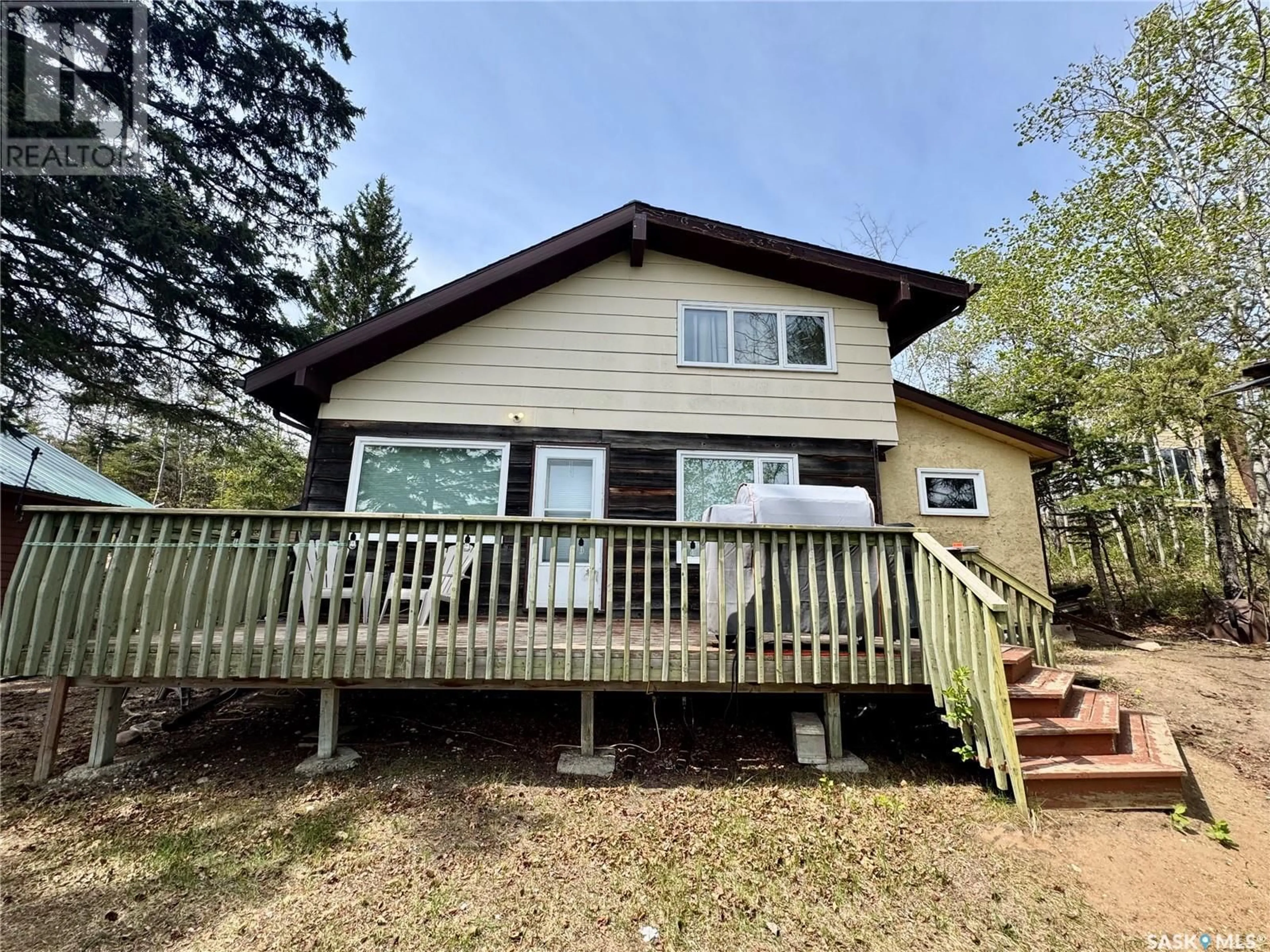 Home with vinyl exterior material, building for 9 LADY LAKE REGIONAL PARK, Lady Lake Saskatchewan S0A3B0