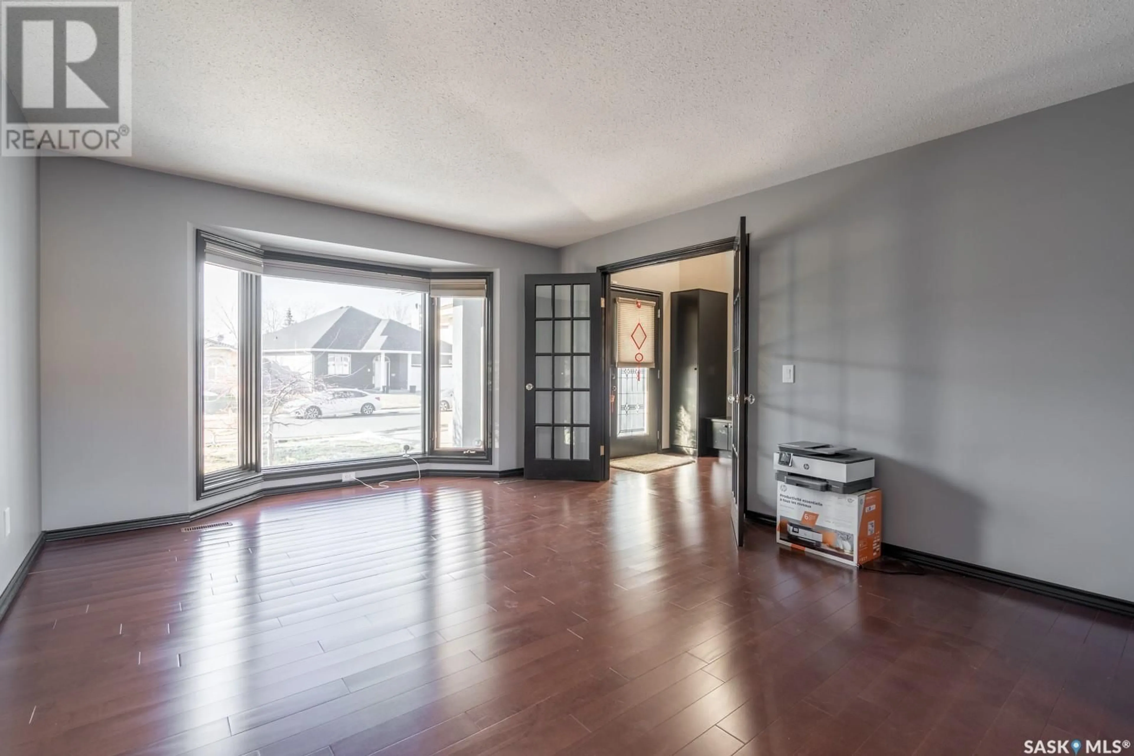 Unknown for 5062 WASCANA VISTA COURT, Regina Saskatchewan S4V2S2
