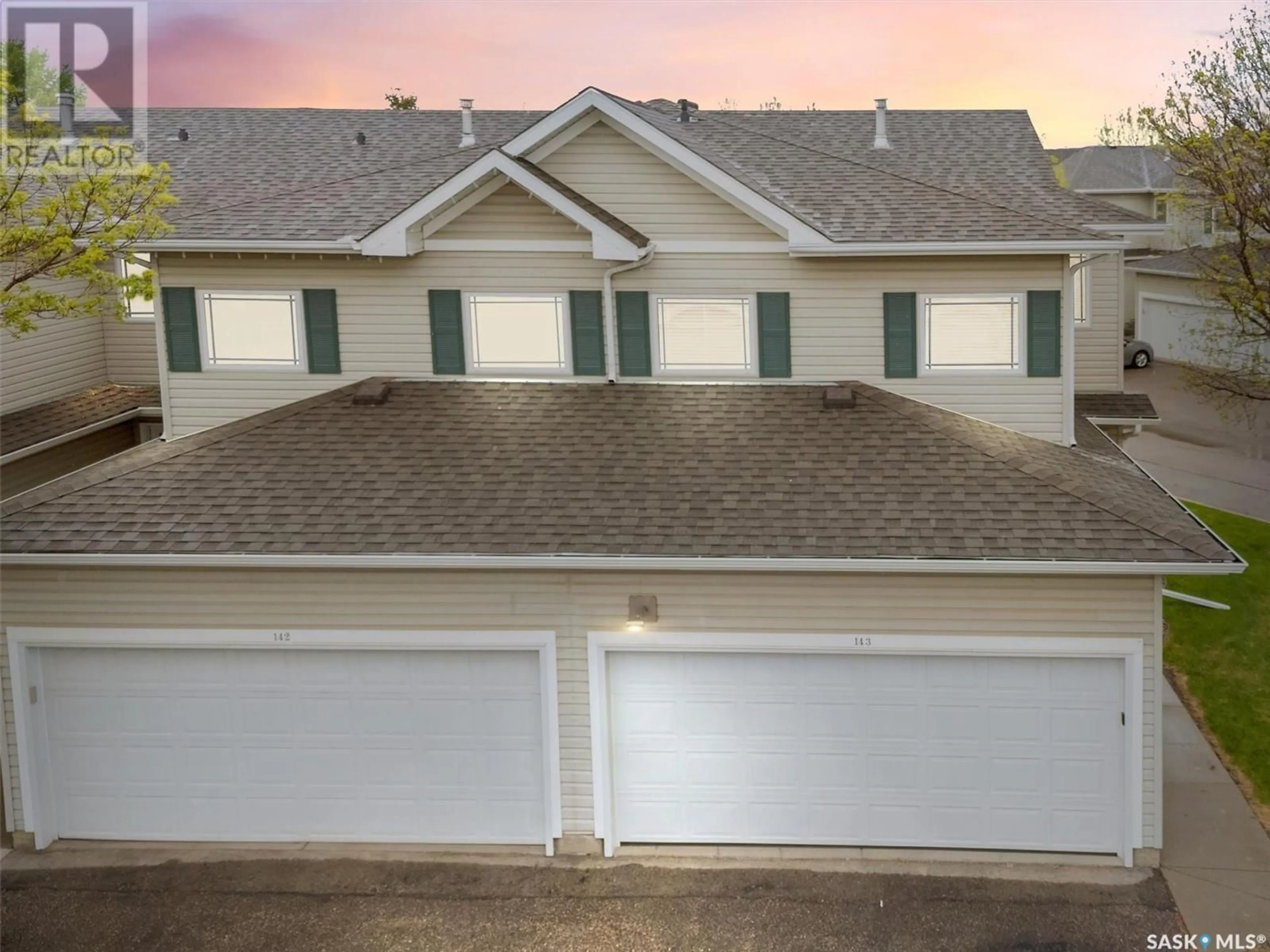 Home with vinyl exterior material, unknown for 825 - 143 HERITAGE GREEN, Saskatoon Saskatchewan S7H5S7